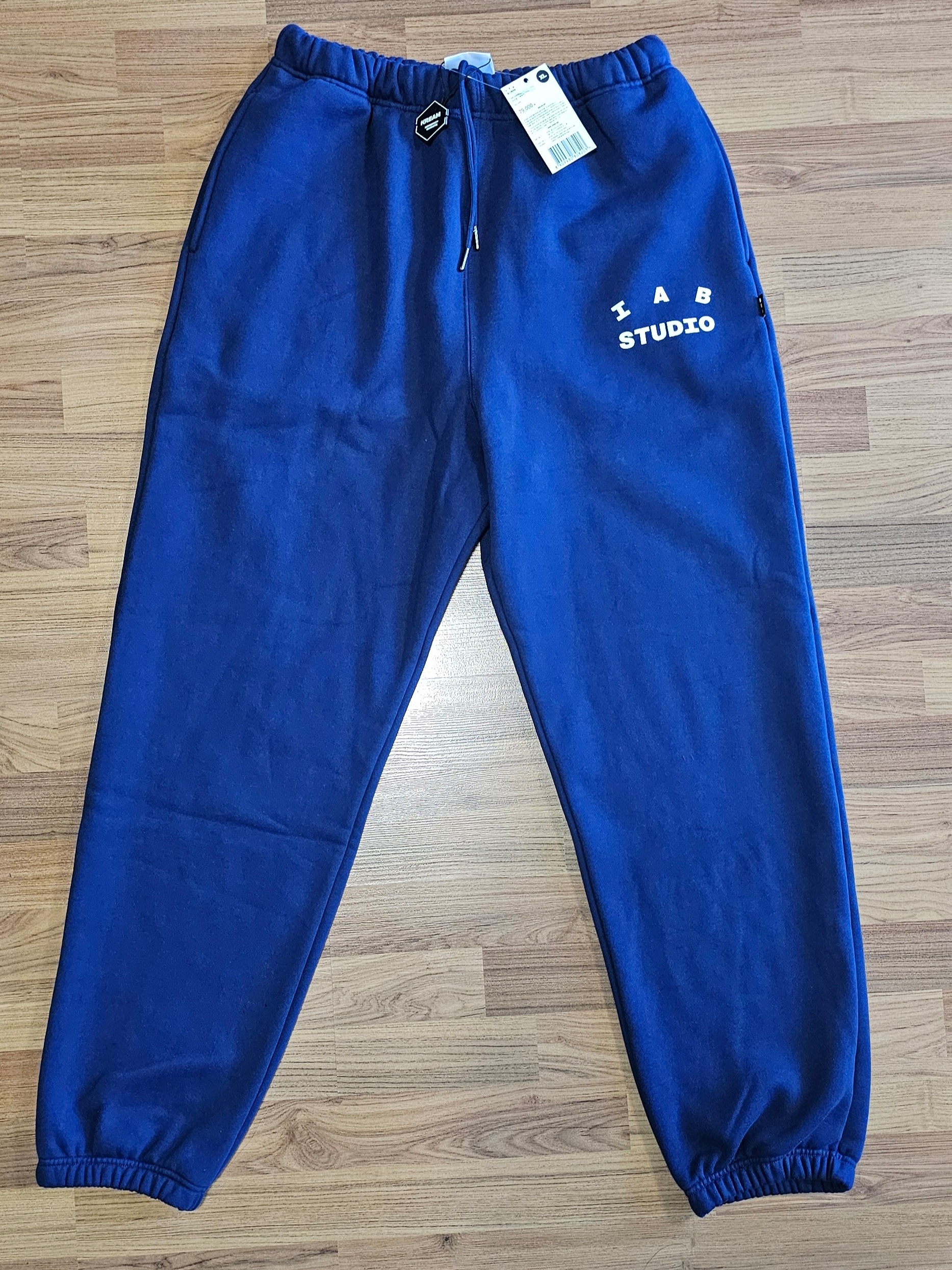 IAB Studio IAB Original Sweatpants Navy 착용 스타일 - 1