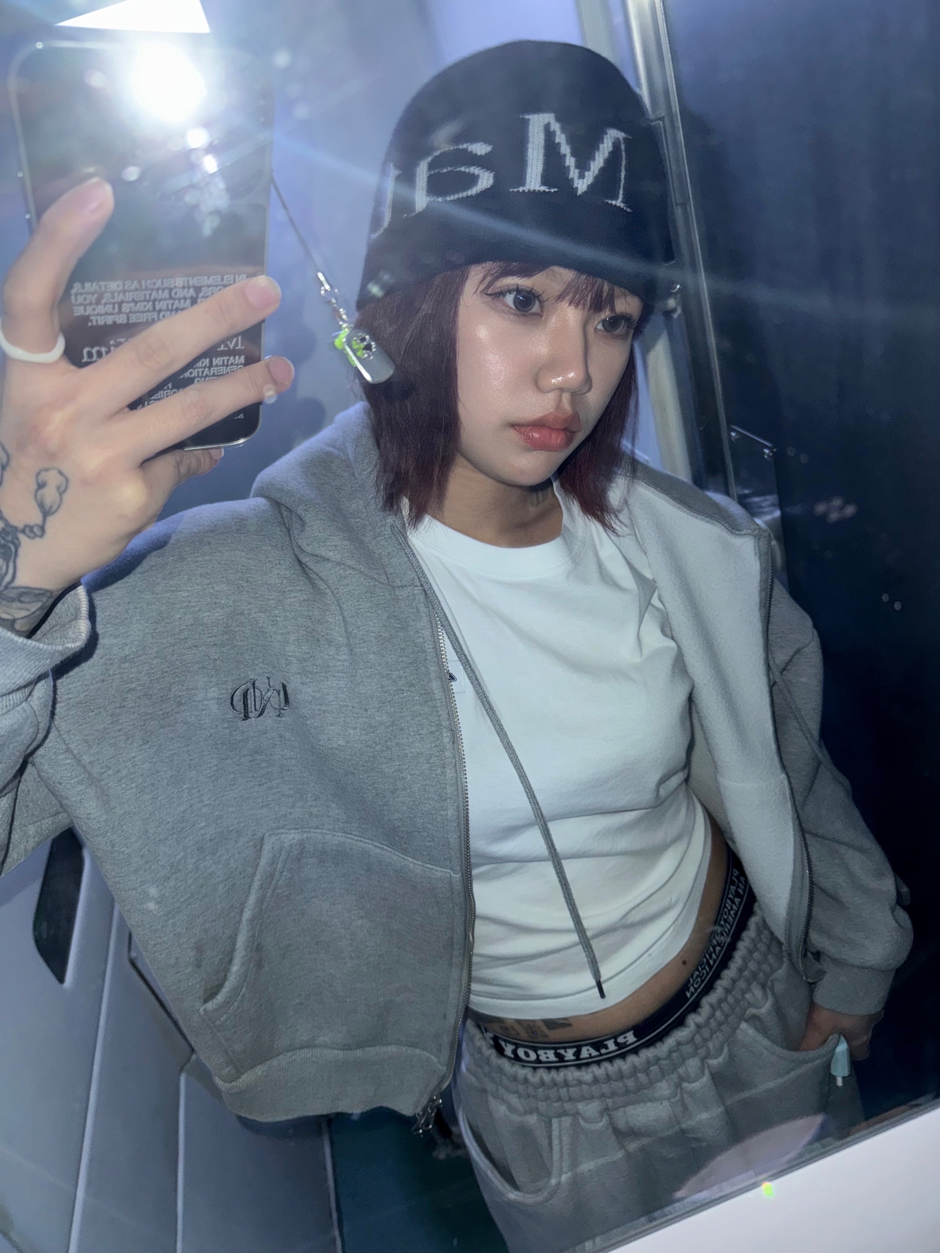 Matin Kim Logo Jacquard Short Beanie Black ์ฐฉ์ฉ ์คํ์ผ