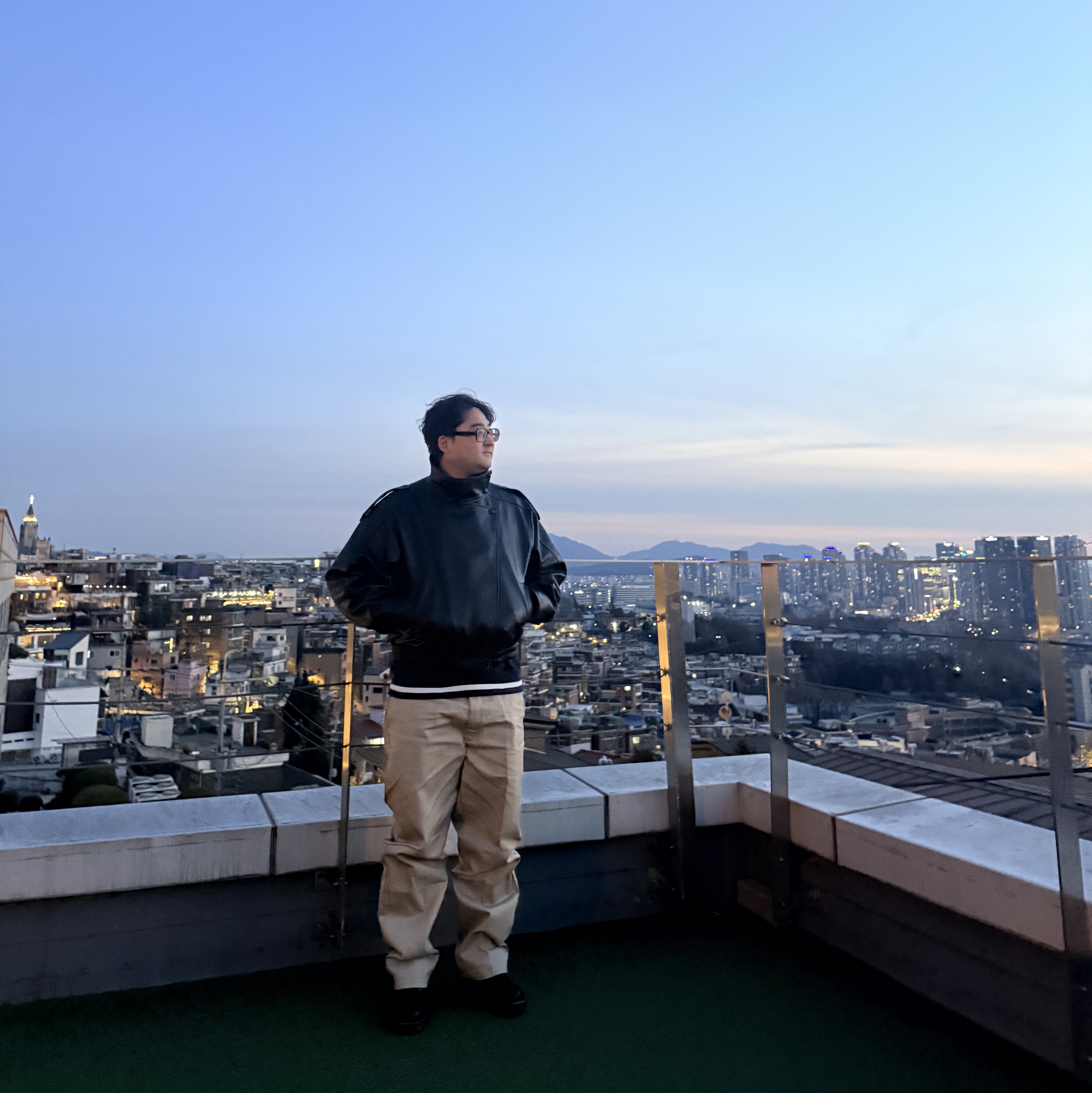 Gentle Monster x Maison Margiela MM114 Black Clear, Zara Faux Leather Jacket Black 착용 스타일 - 1