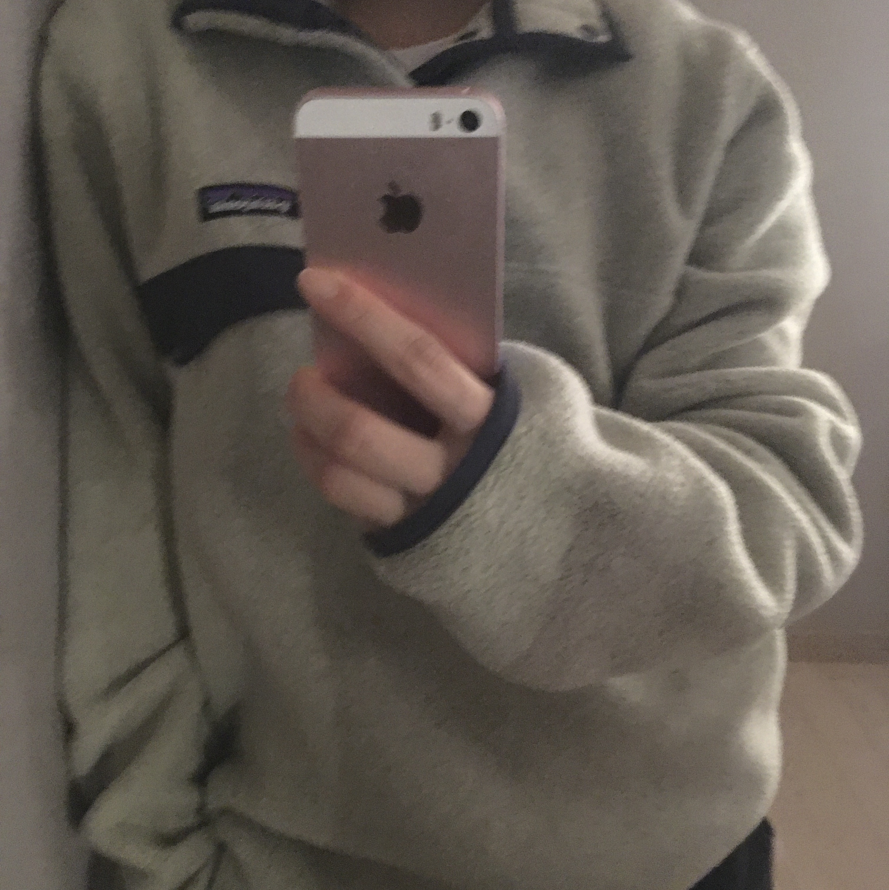 Patagonia Lightweight Synchilla Snap-T Fleece Pullover Oatmeal Heather/Smolder Blue/New Navy 착용 스타일 - 1
