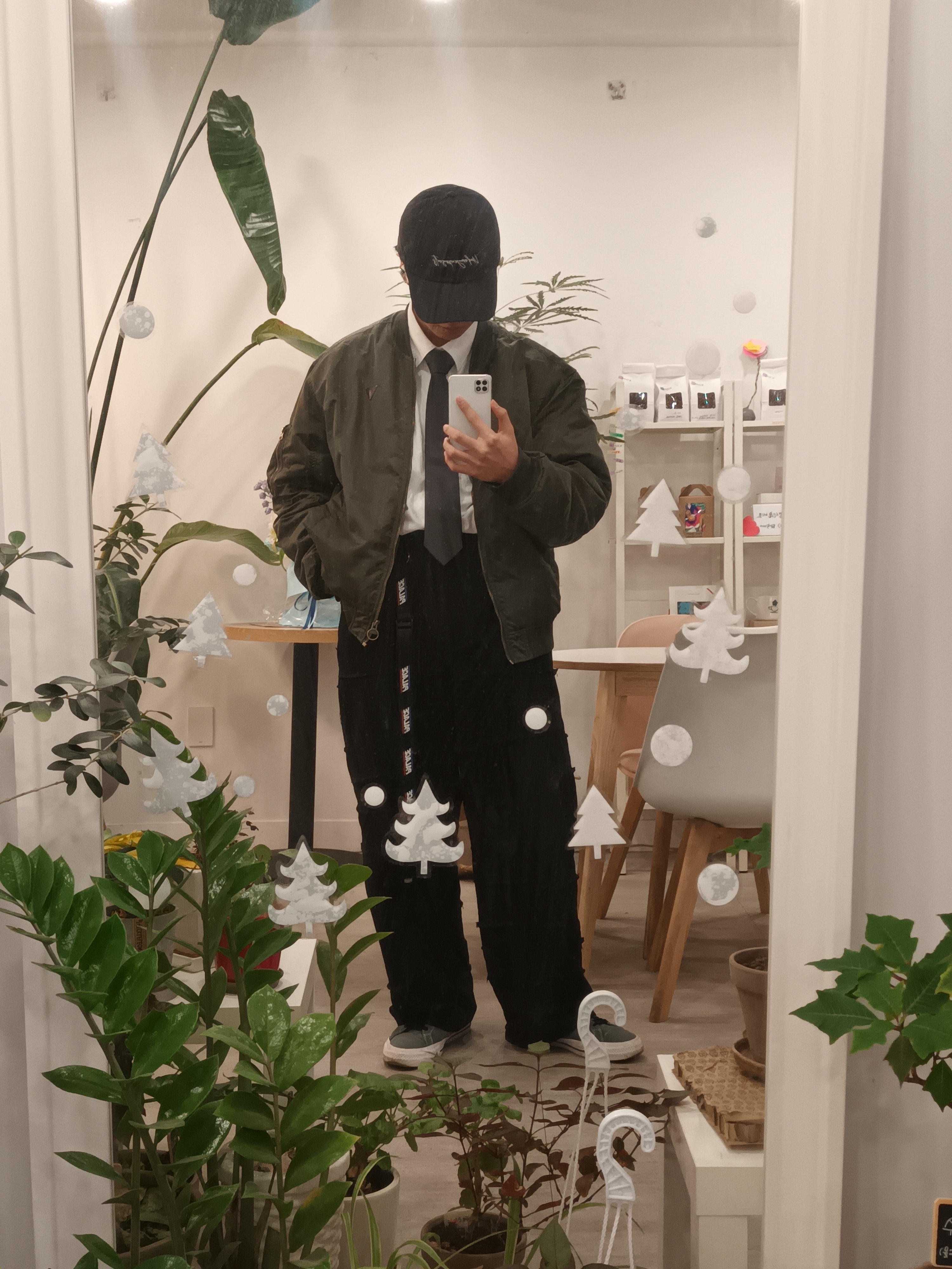 Undermycar MU.124 New Logo Basic Cotton Cap Black, Thisisneverthat TNT Team Hoodie Off Black 착용 스타일 - 3