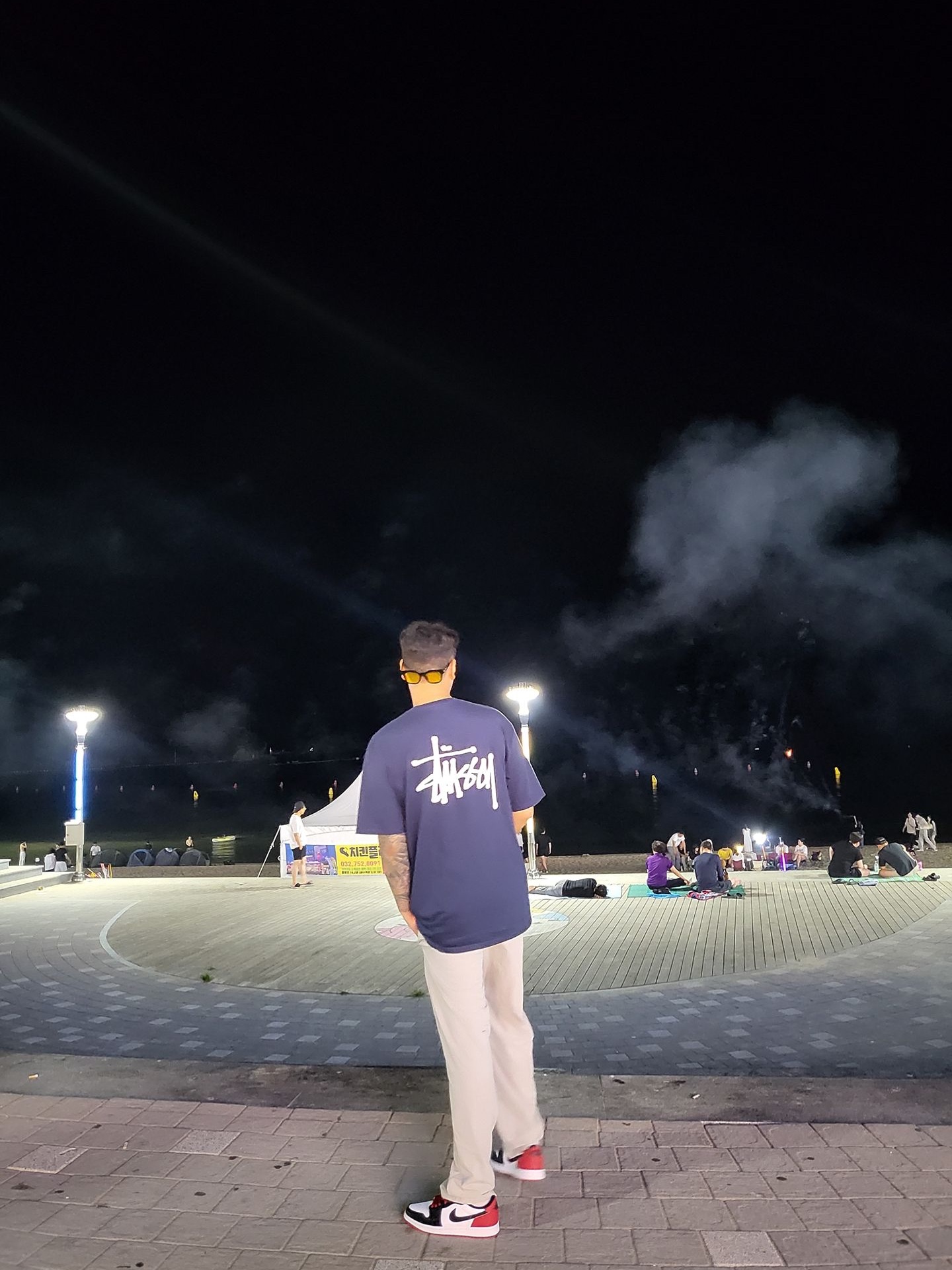 Stussy Basic Stussy Hoodie Navy, Jordan 1 Retro Low OG Black Toe 착용 스타일 - 6