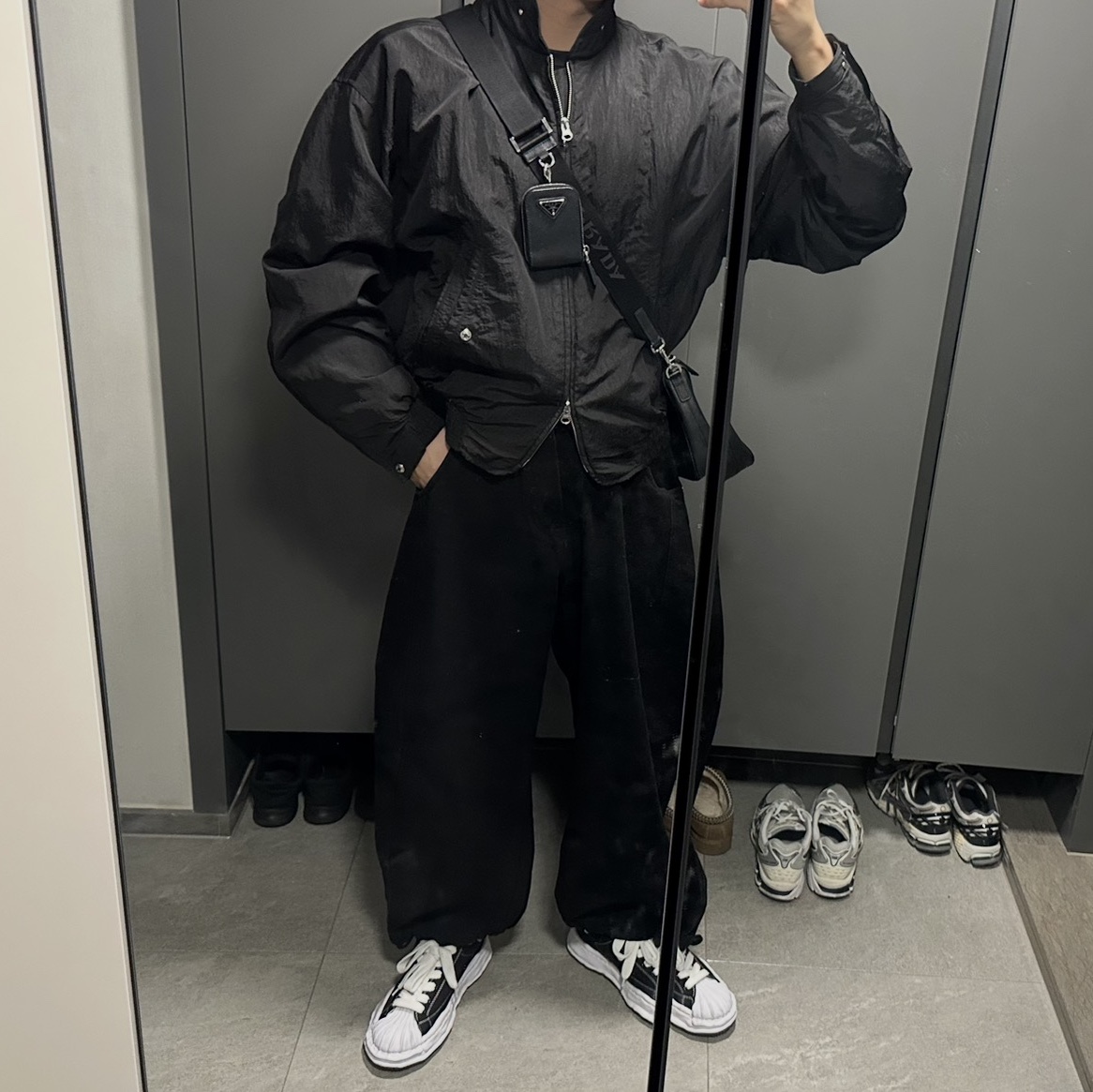 Prada Re-Nylon and Saffiano Leather Shoulder Bag Black, Maison Mihara Yasuhiro Blakey OG Sole Canvas Low-top Sneakers Black White ์ฐฉ์ฉ ์คํ์ผ - 1