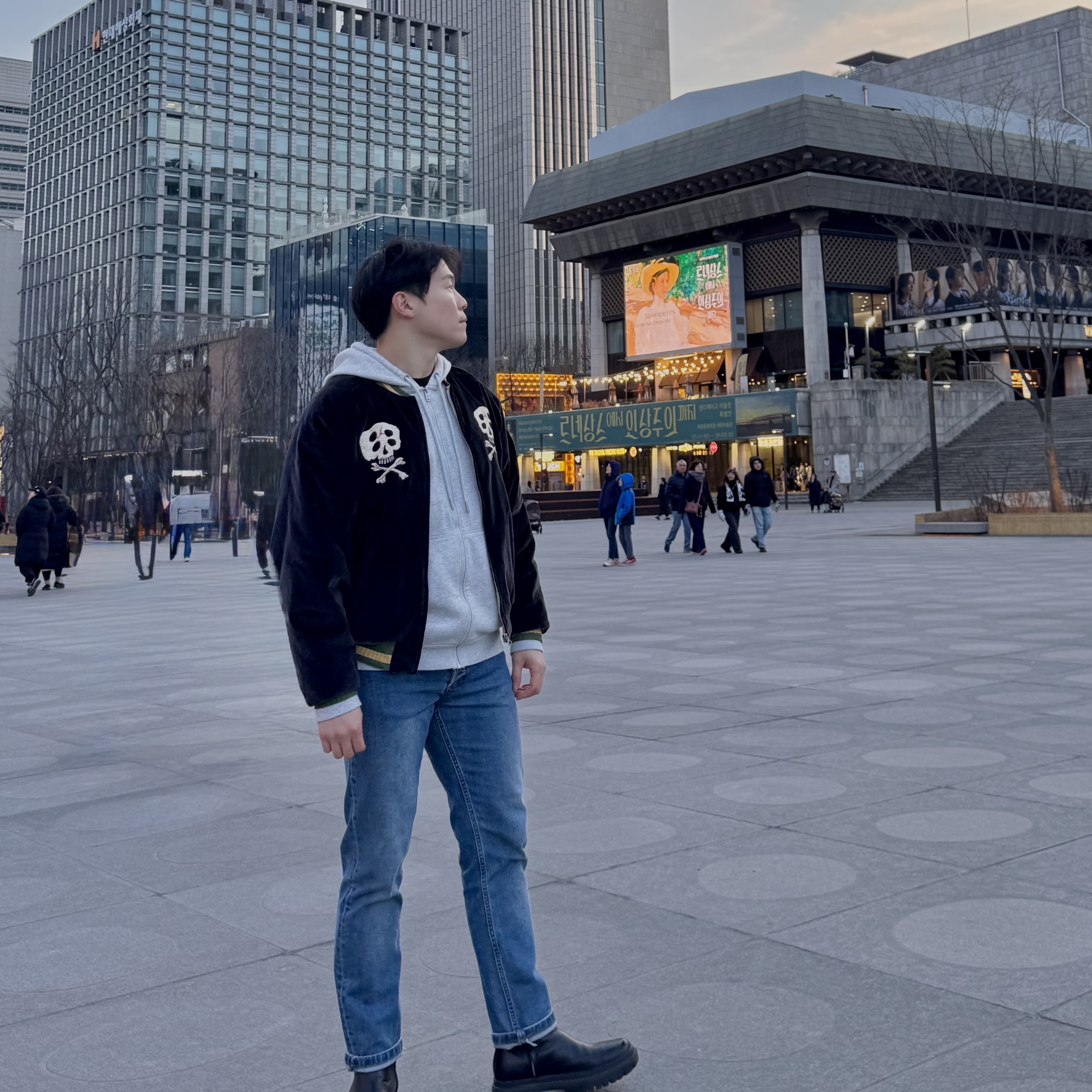 Kapital Velveteen Sulfide Souvenir Rain Skull Jacket Black, A.P.C. Petit New Standard Jeans Indigo 착용 스타일 - 2