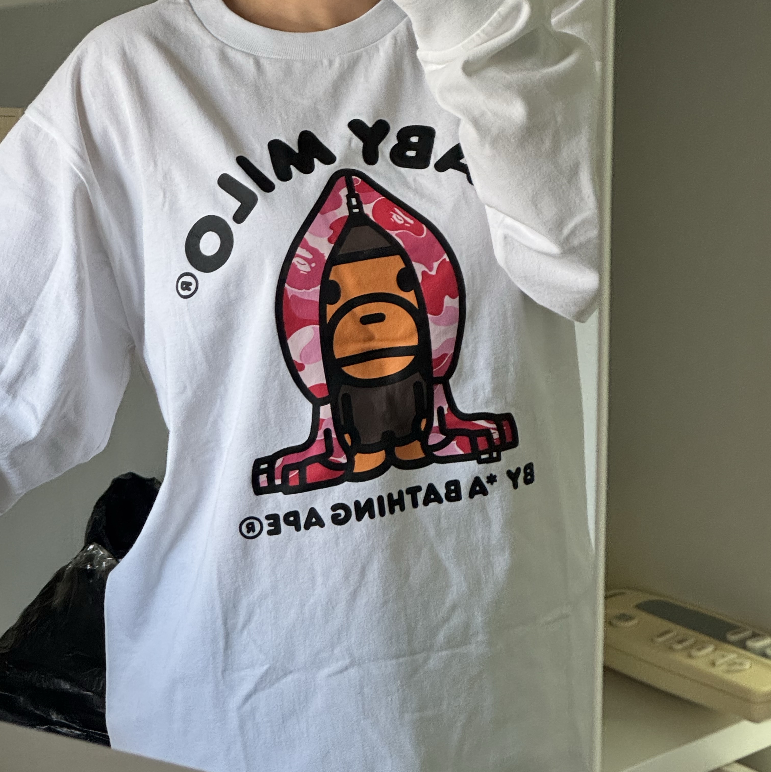 BAPE ABC Camo Milo Hoodie L/S T-Shirt White Pink 착용 스타일