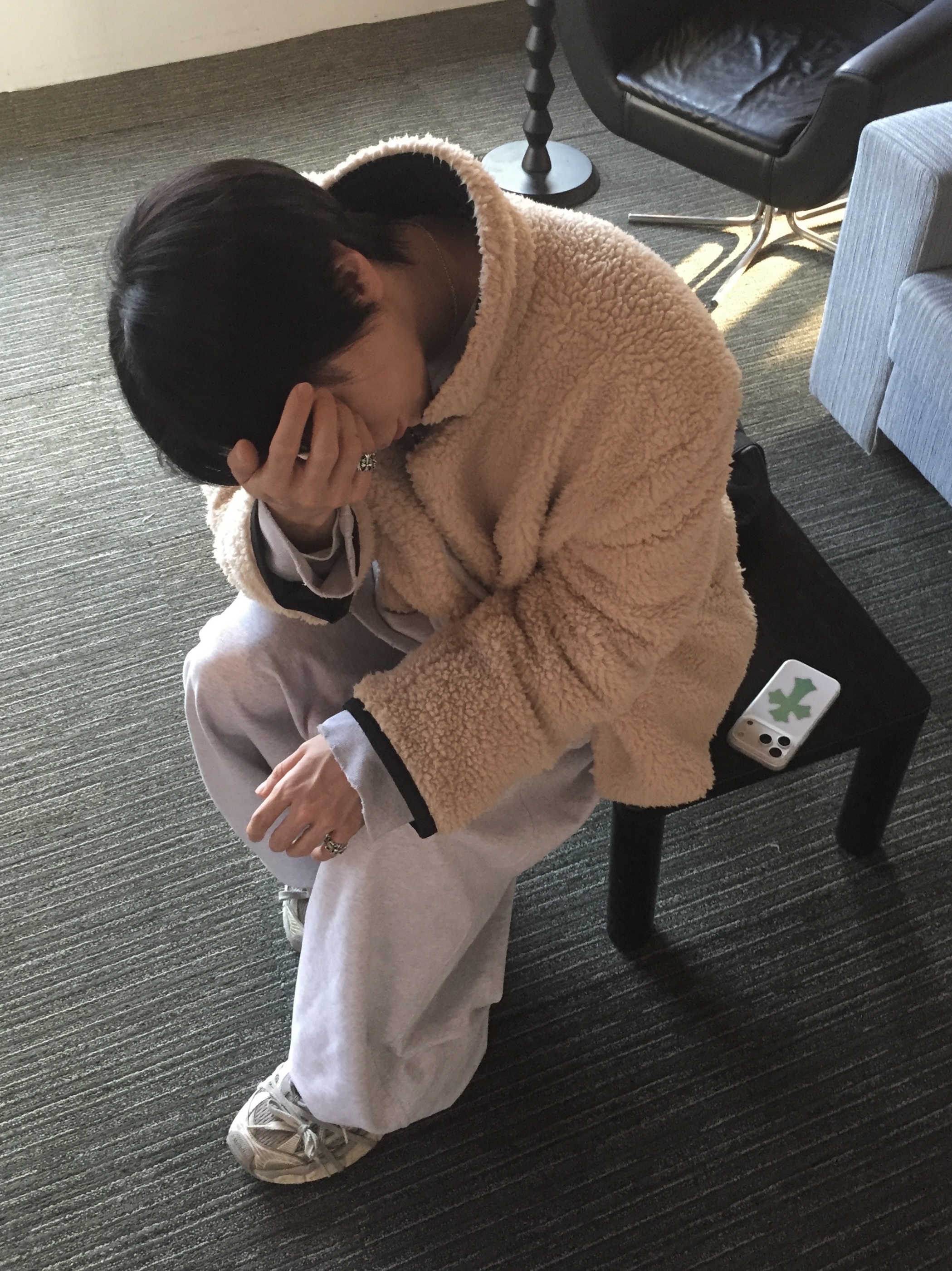 Balenciaga 3XL Sneakers Light Beige 착용 스타일 - 3