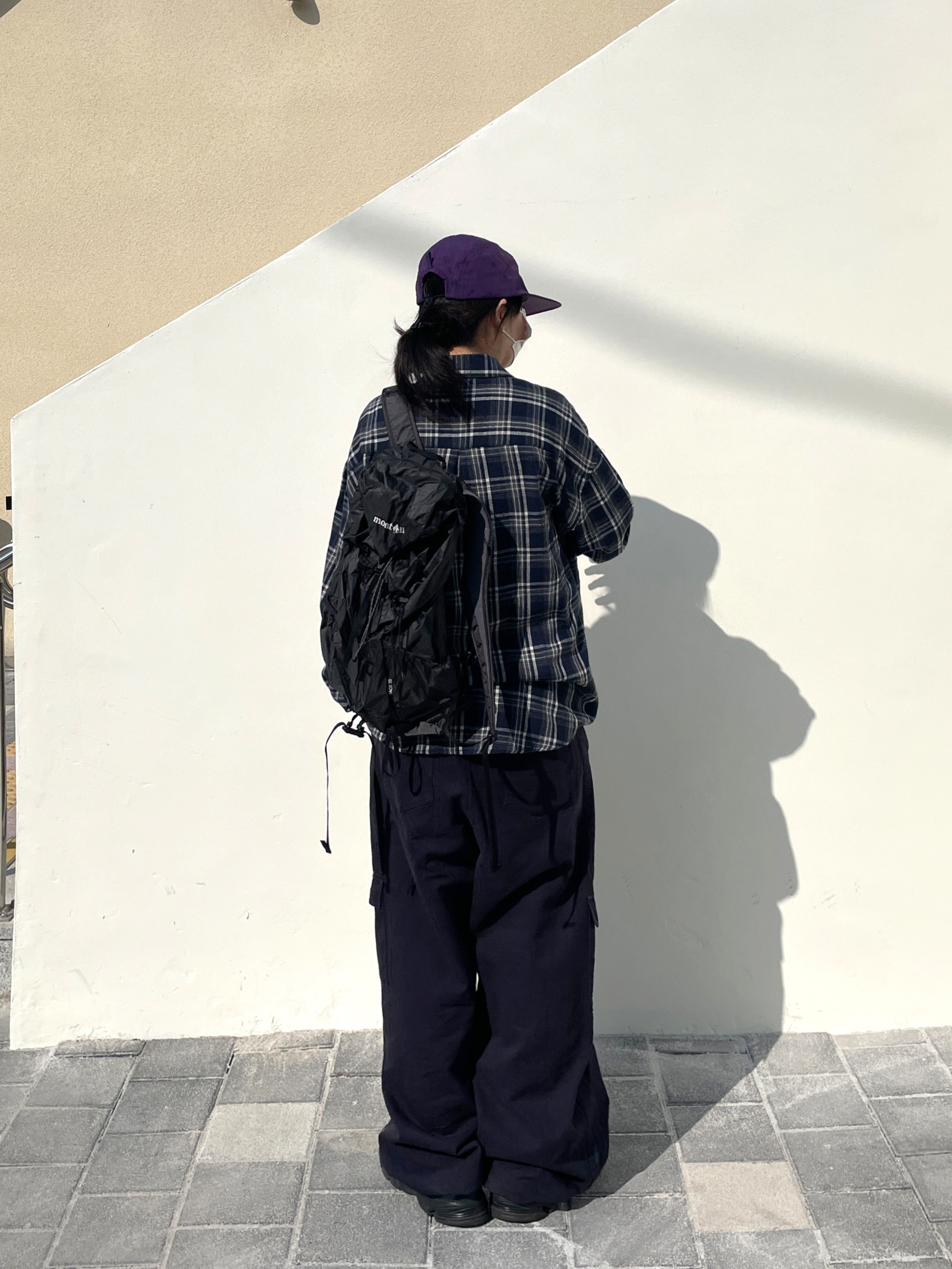 Adidas Orketro Bright Blue Carbon Black, Montbell Versalite Pack 20 Backpack Gunmetal Dark Gray 착용 스타일 - 7