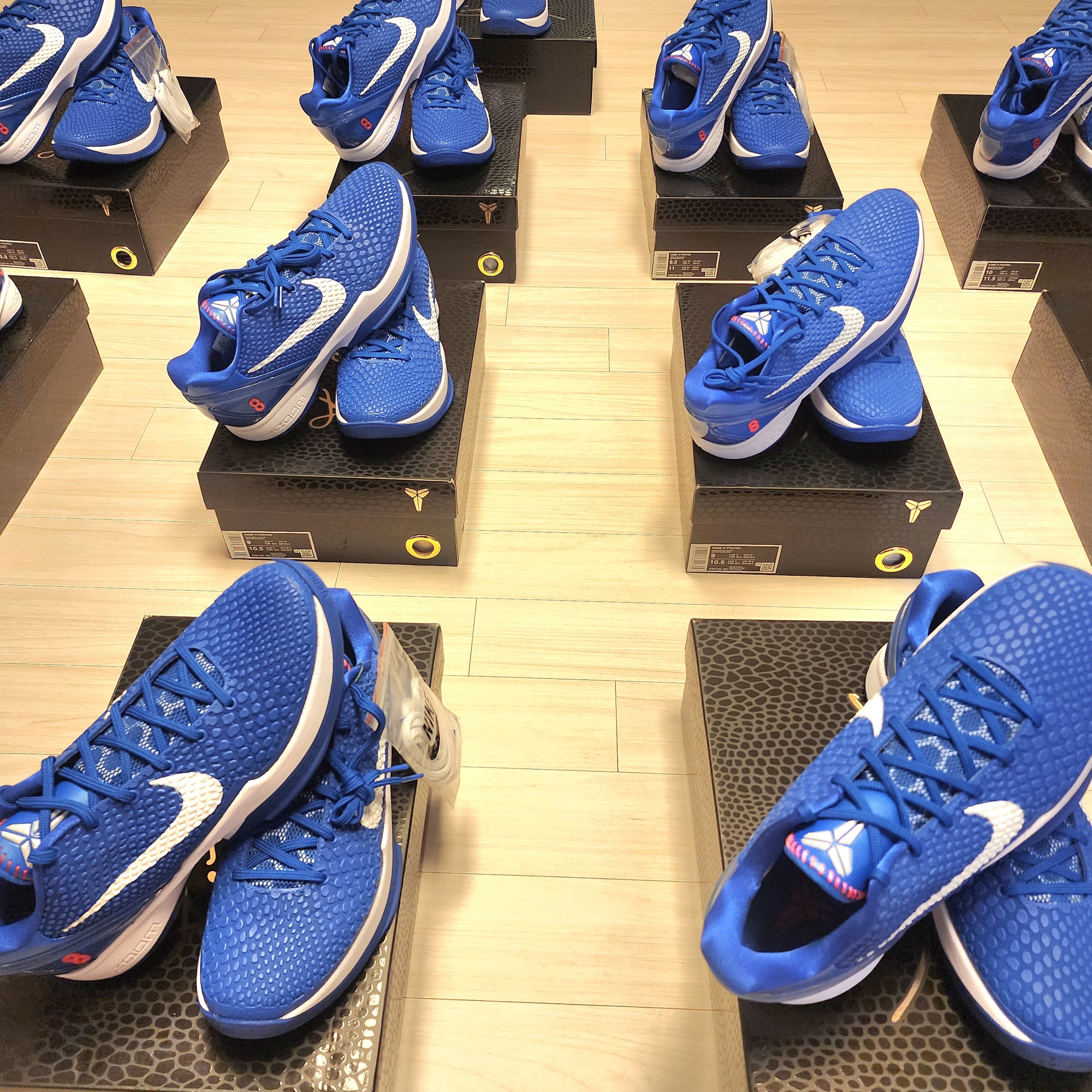 Nike Kobe 6 Protro Game Royal White 착용 스타일