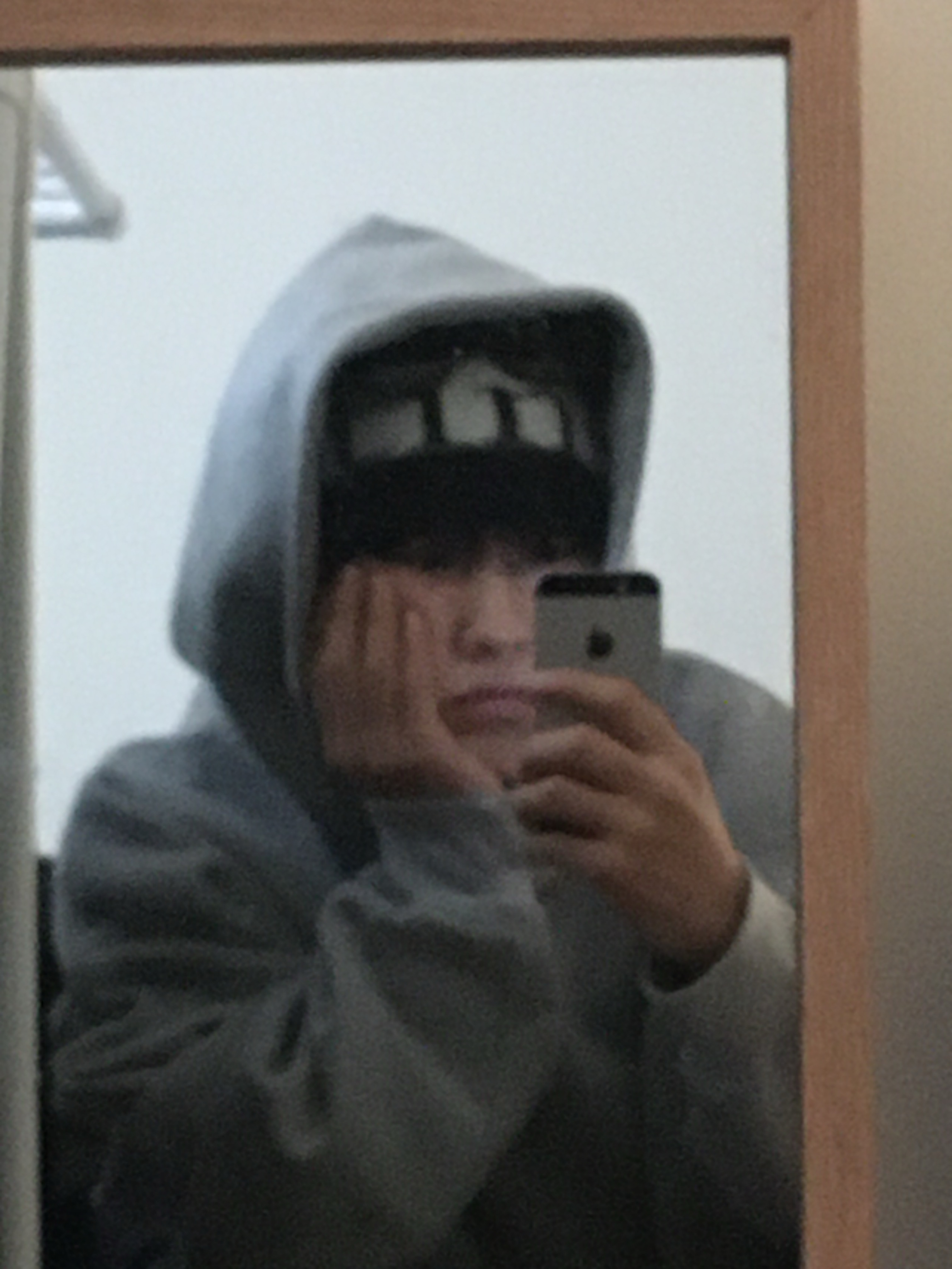 Punch Drunk Parties Circle Logo Oversized Hoodie Gray, Matin Kim Logo Jacquard Short Beanie Black 착용 스타일 - 2
