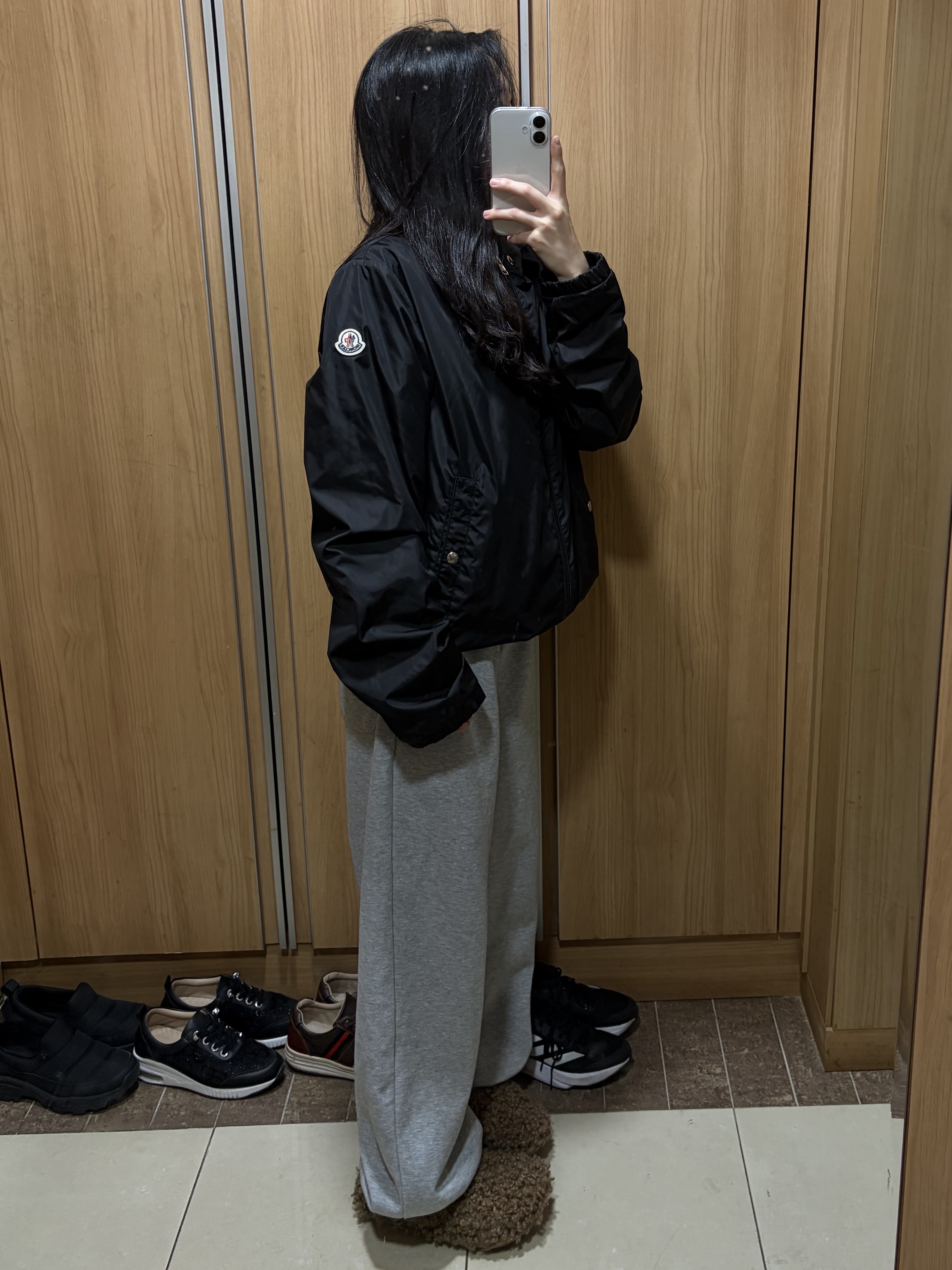 Moncler Grimpeurs Hooded Jacket Black - 24SS 착용 스타일