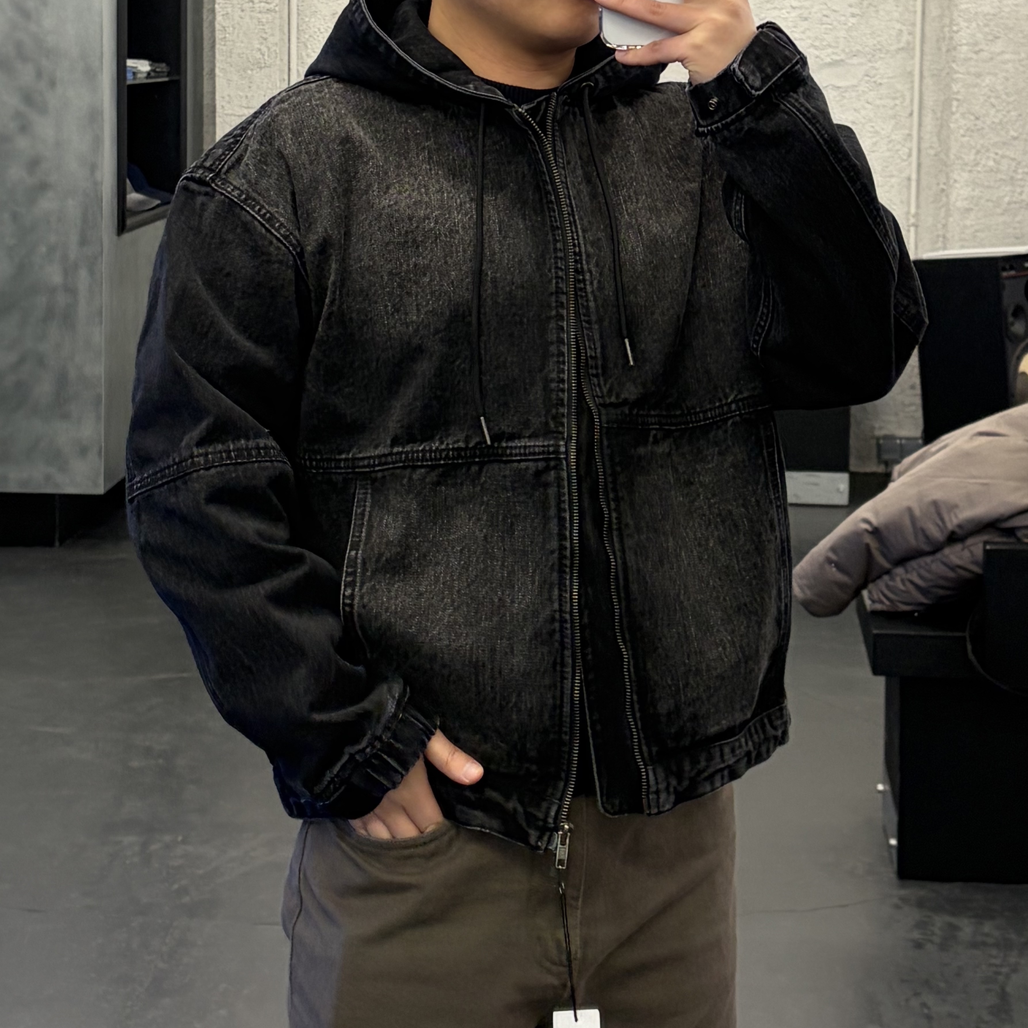 Customellow Denim Hood Jacket Black 착용 스타일 - 1
