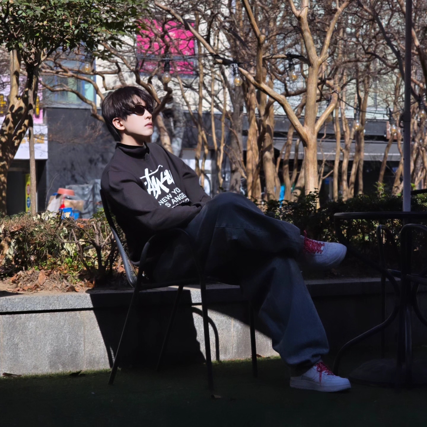 Stussy World Tour Crew Black 2023, Stussy World Tour Crew Black 2024 착용 스타일 - 6