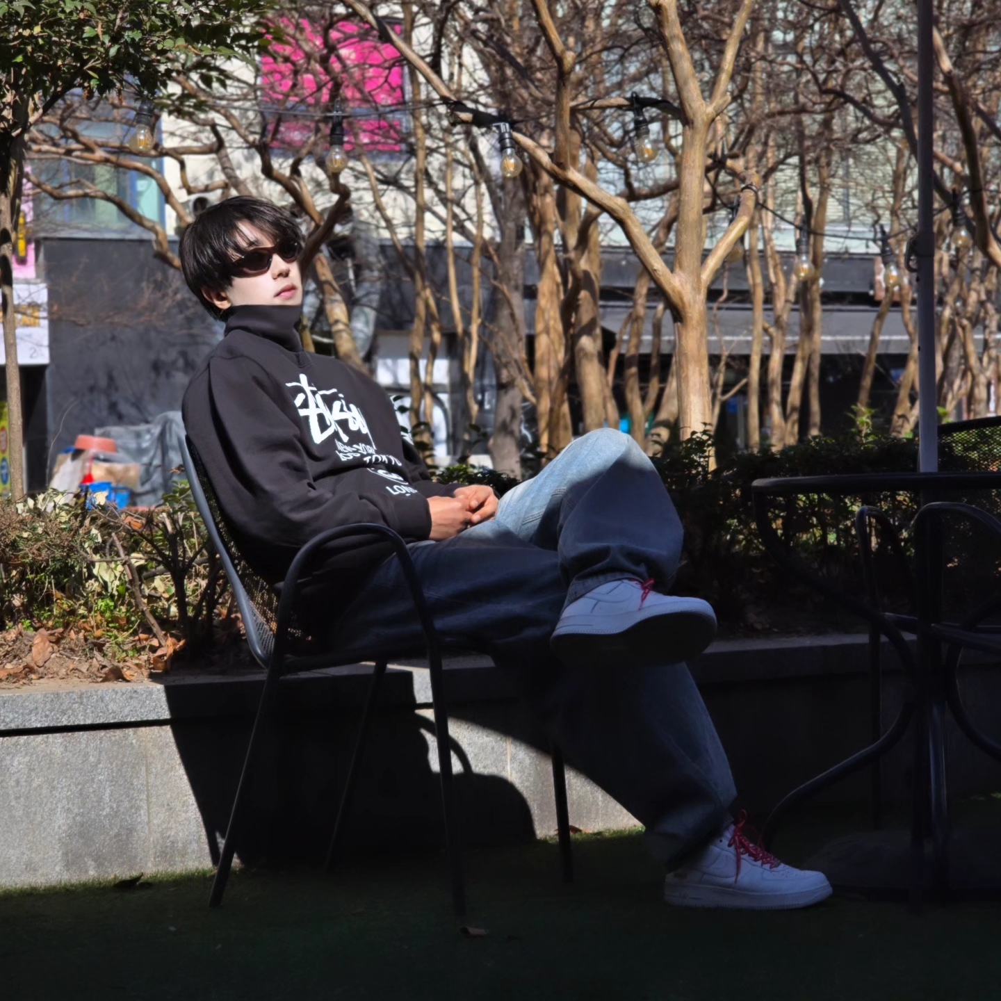 Stussy World Tour Crew Black 2023, Stussy World Tour Crew Black 2024 착용 스타일 - 2