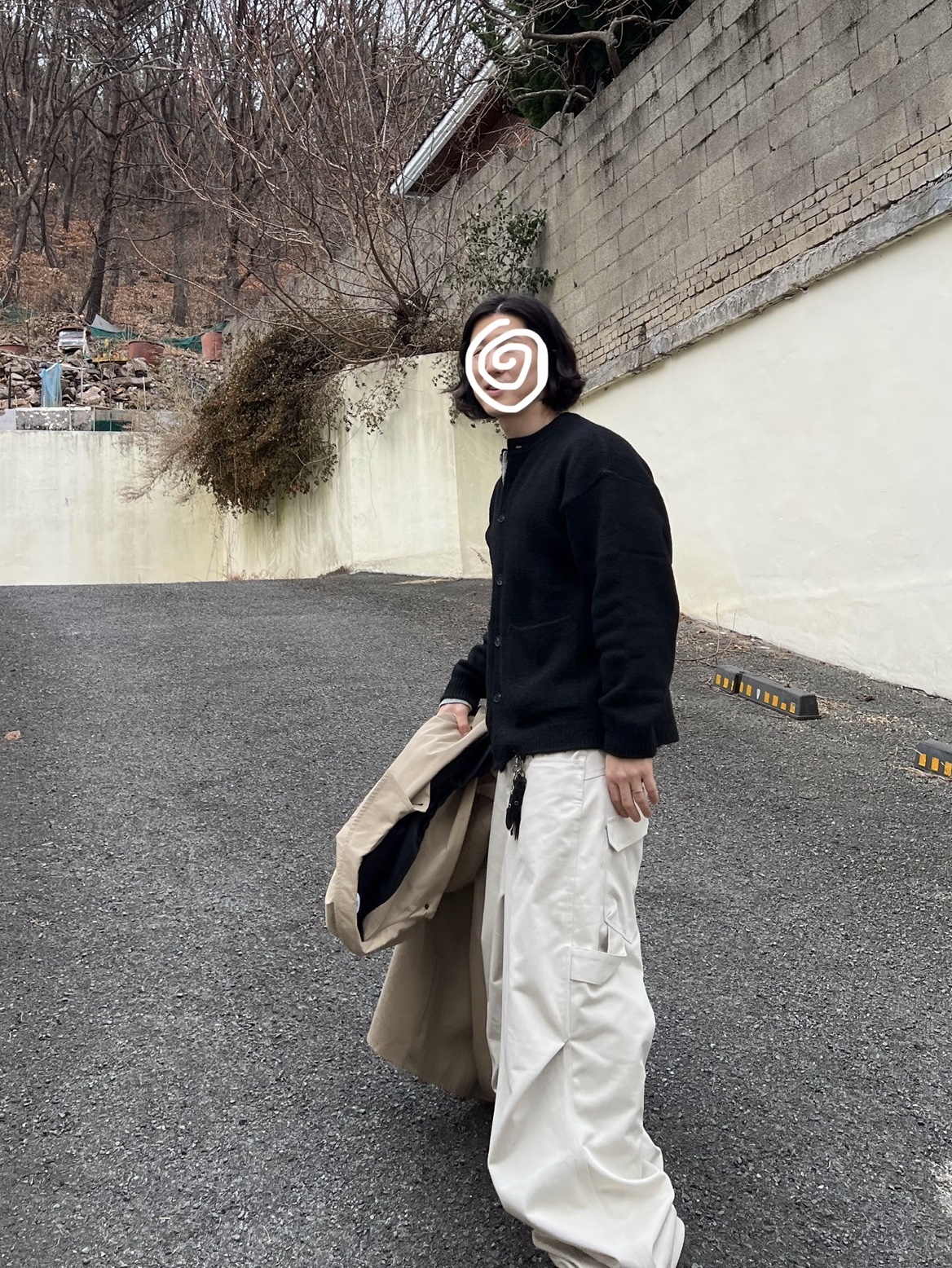 Kamien 247 All day Baggy Pants Light Beige, Oakley Factory Team Suede Flesh Edge Boots Yellow 착용 스타일 - 7