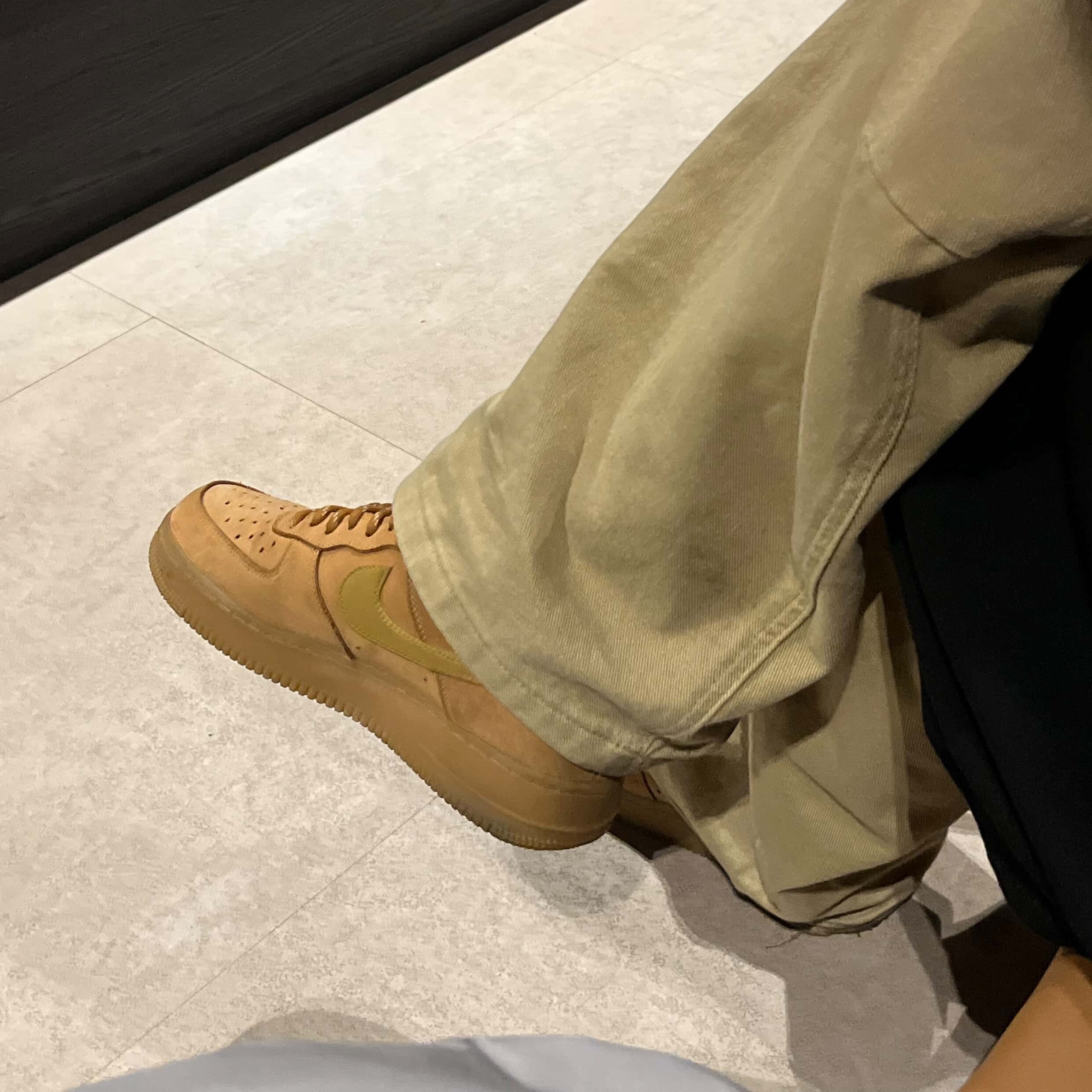 (W) Nike Air Force 1 '07 WB Flax Wheat 착용 스타일