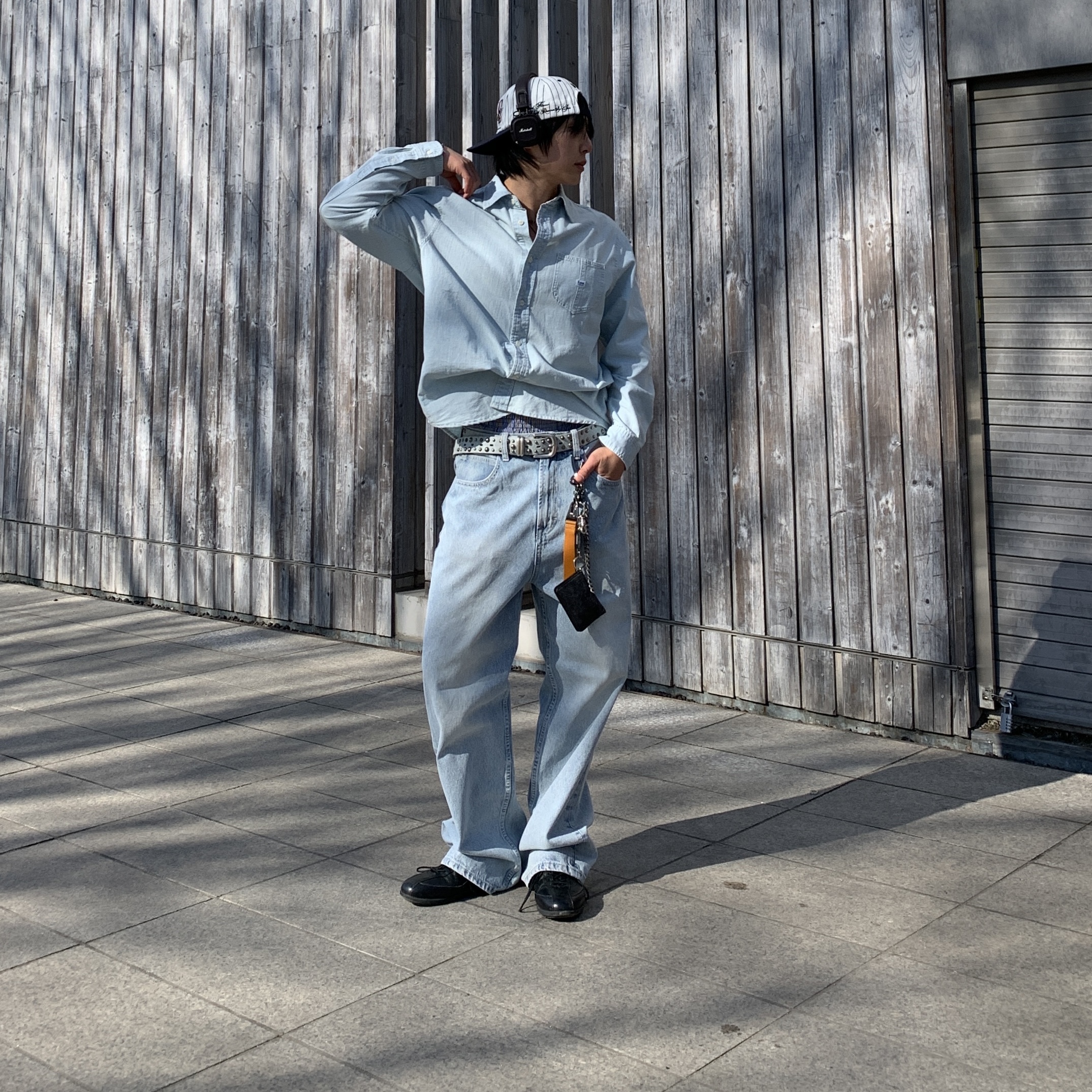 Vacant Archive Tate Crack Double Stud Belt White 착용 스타일 - 1