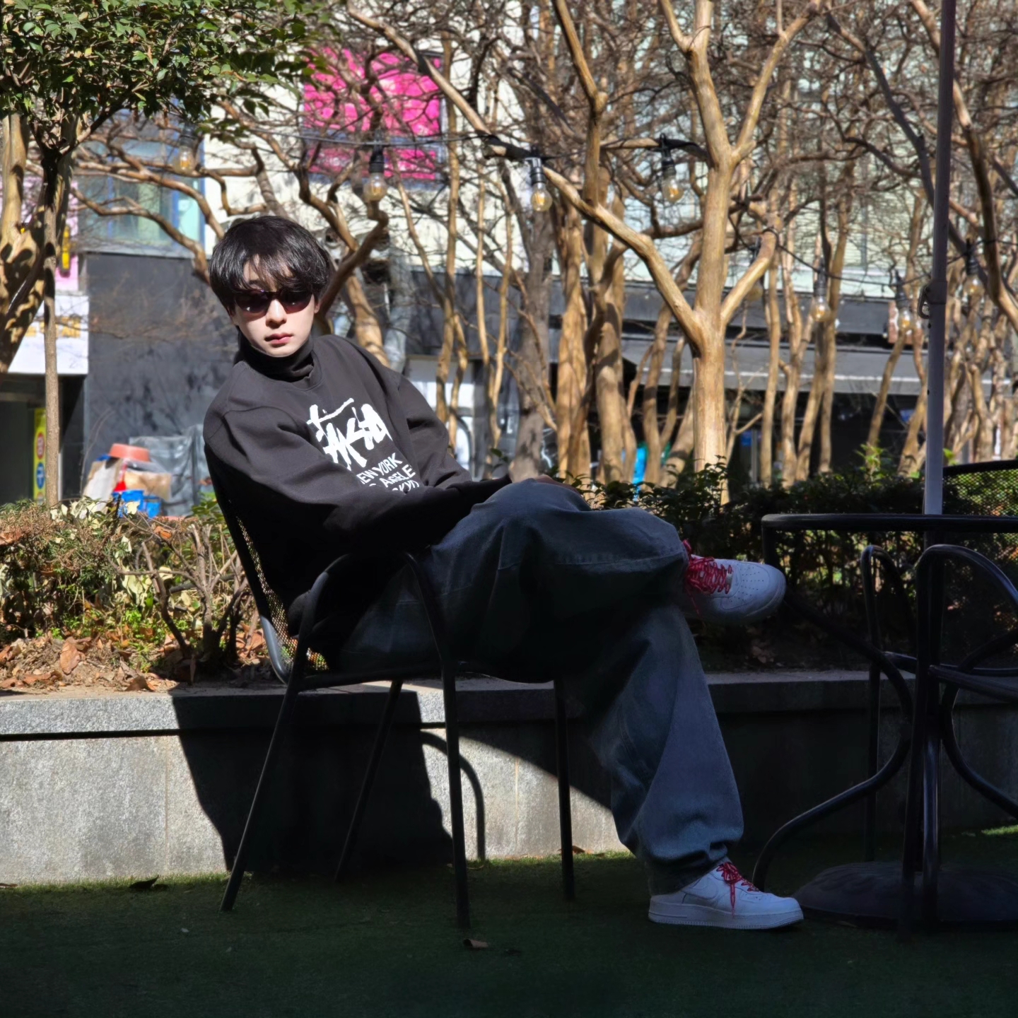 Stussy World Tour Crew Black 2023, Stussy World Tour Crew Black 2024 착용 스타일 - 7