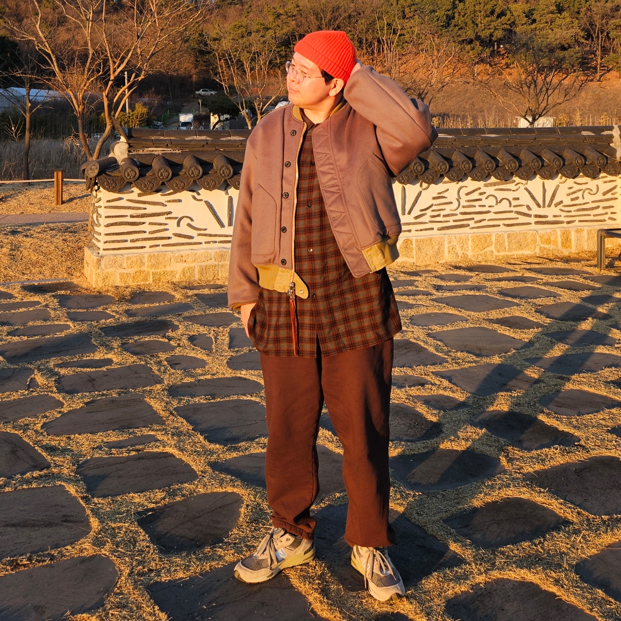 New Balance 991 Made in UK Grey, Comoli Rayon Open Collar Shirt Check - 24SS 착용 스타일 - 1