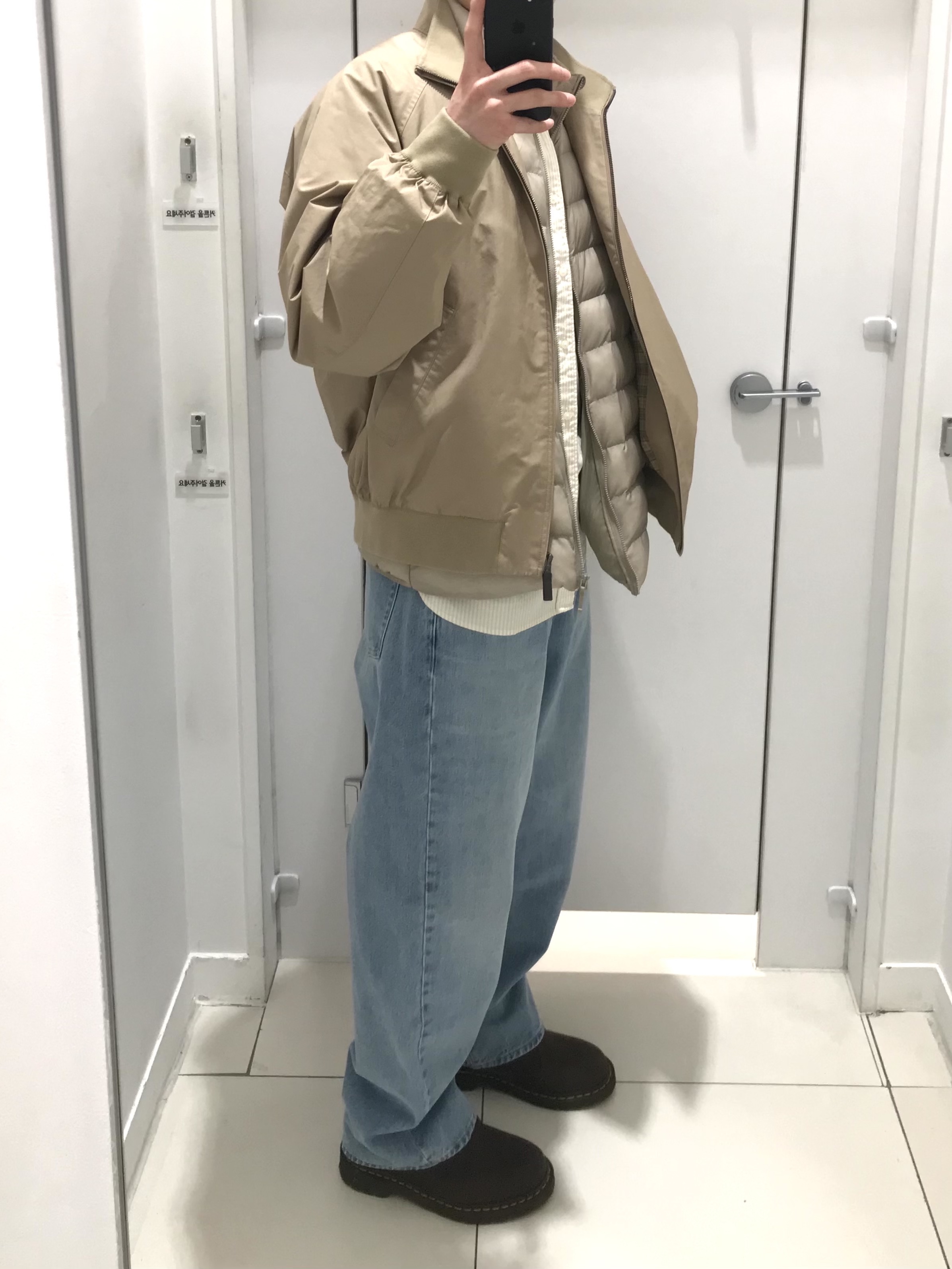 Dr. Martens 1461 Crazy Horse Dark Brown, Uniqlo x JW Anderson Straight Jean Blue - KR 착용 스타일 - 2