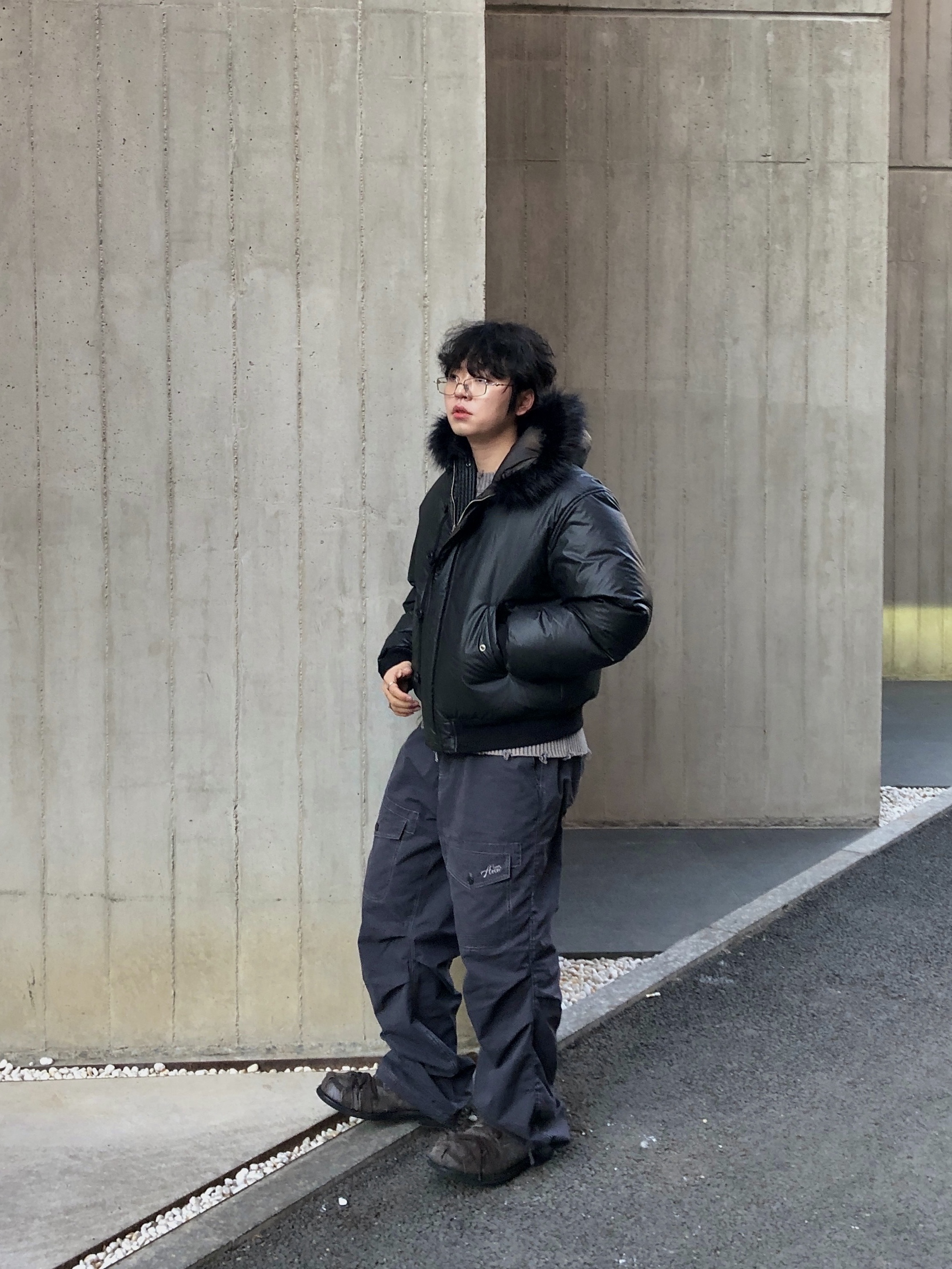 NegativeThree Buffalo Derby Brown, Gentle Monster Atomic 02 Silver 착용 스타일 - 3