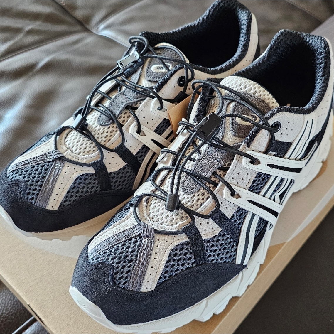 Asics Unlimited Gel-Sonoma 15-50 Carrier Grey White Alyssum 착용 스타일