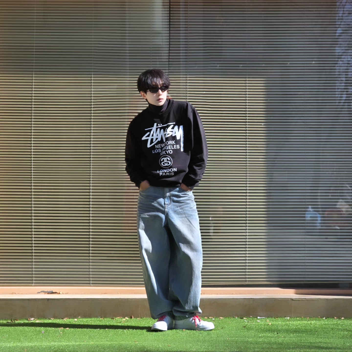 Stussy World Tour Crew Black 2023, Stussy World Tour Crew Black 2024 착용 스타일 - 6