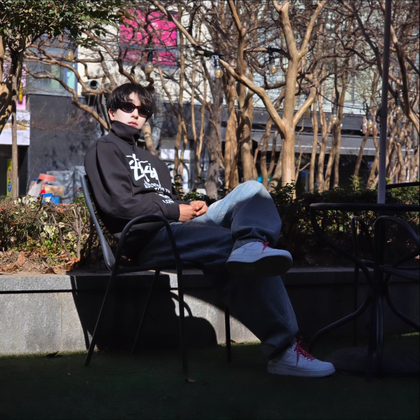 Stussy World Tour Crew Black 2023, Stussy World Tour Crew Black 2024 착용 스타일 - 1