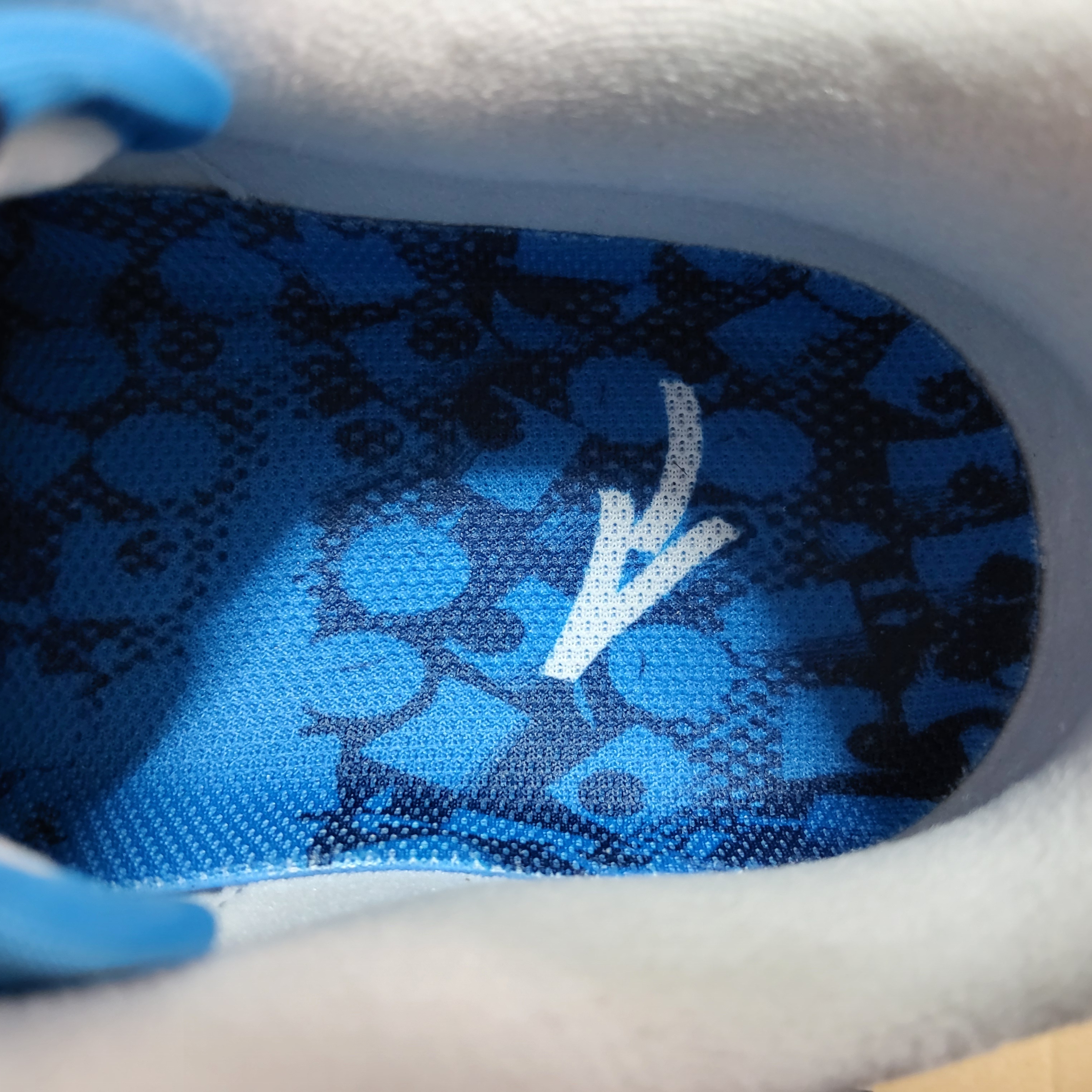 Nike x Stash Air Force 1 Low SP Soft Grey and Harbor Blue 2024 착용 스타일 - 6