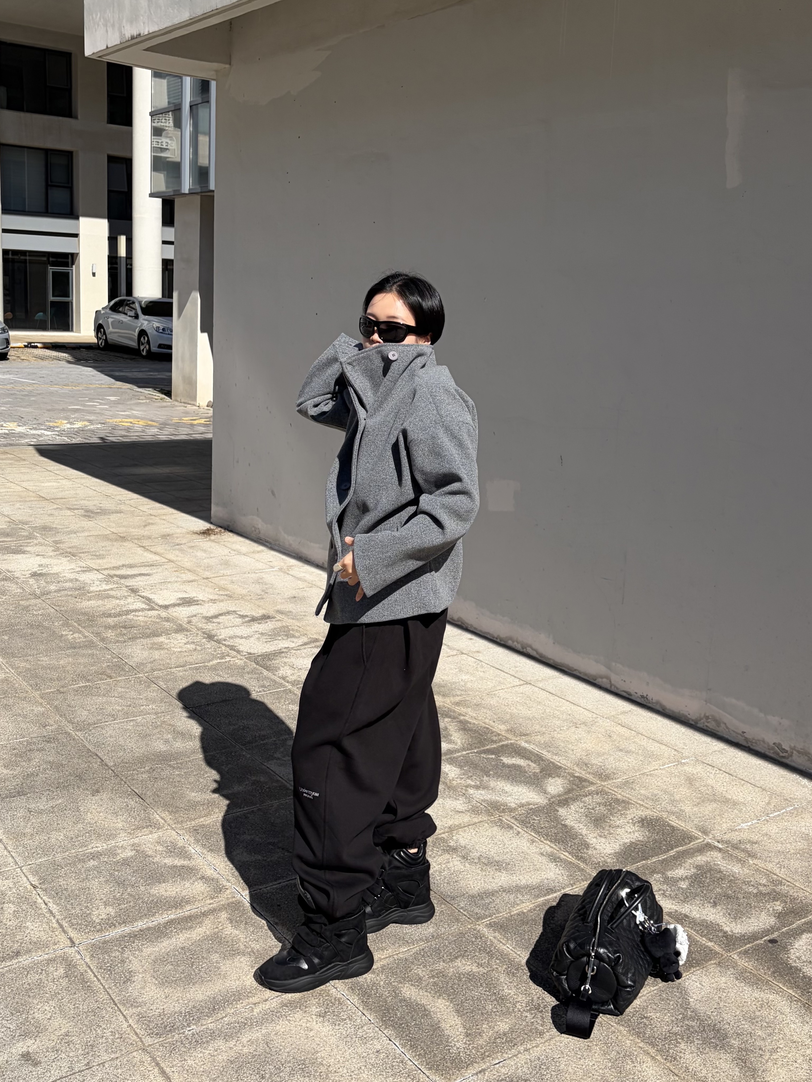 Undermycar Mu.03 Anti Fxxking Logo Play Oversized Sweat Jogger Black 착용 스타일 - 1