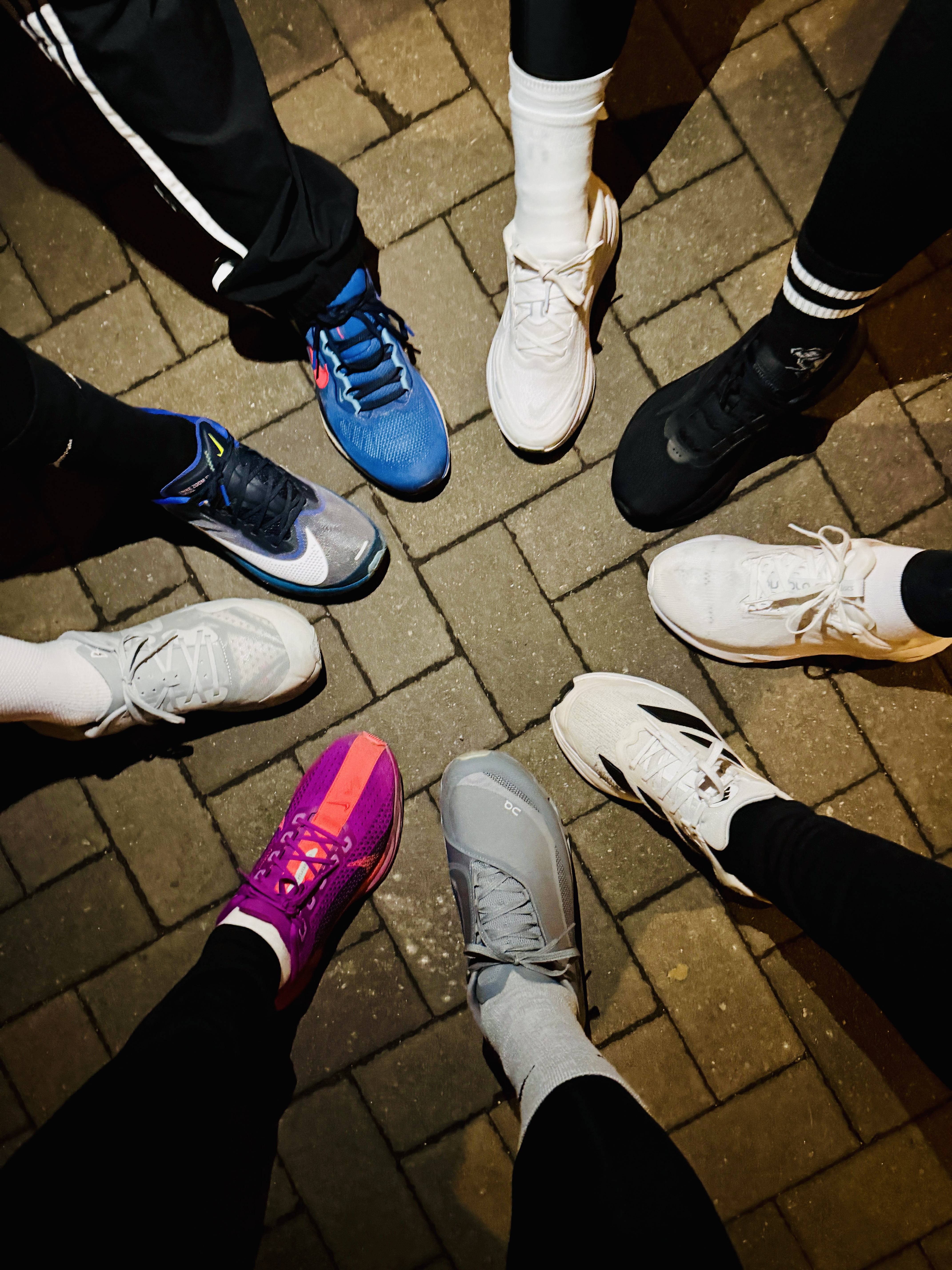 On Running x Post Archive Faction (Paf) Cloudmonster Hyper Phantom Apollo, Nike Pegasus Plus Vivid Purple Black 착용 스타일