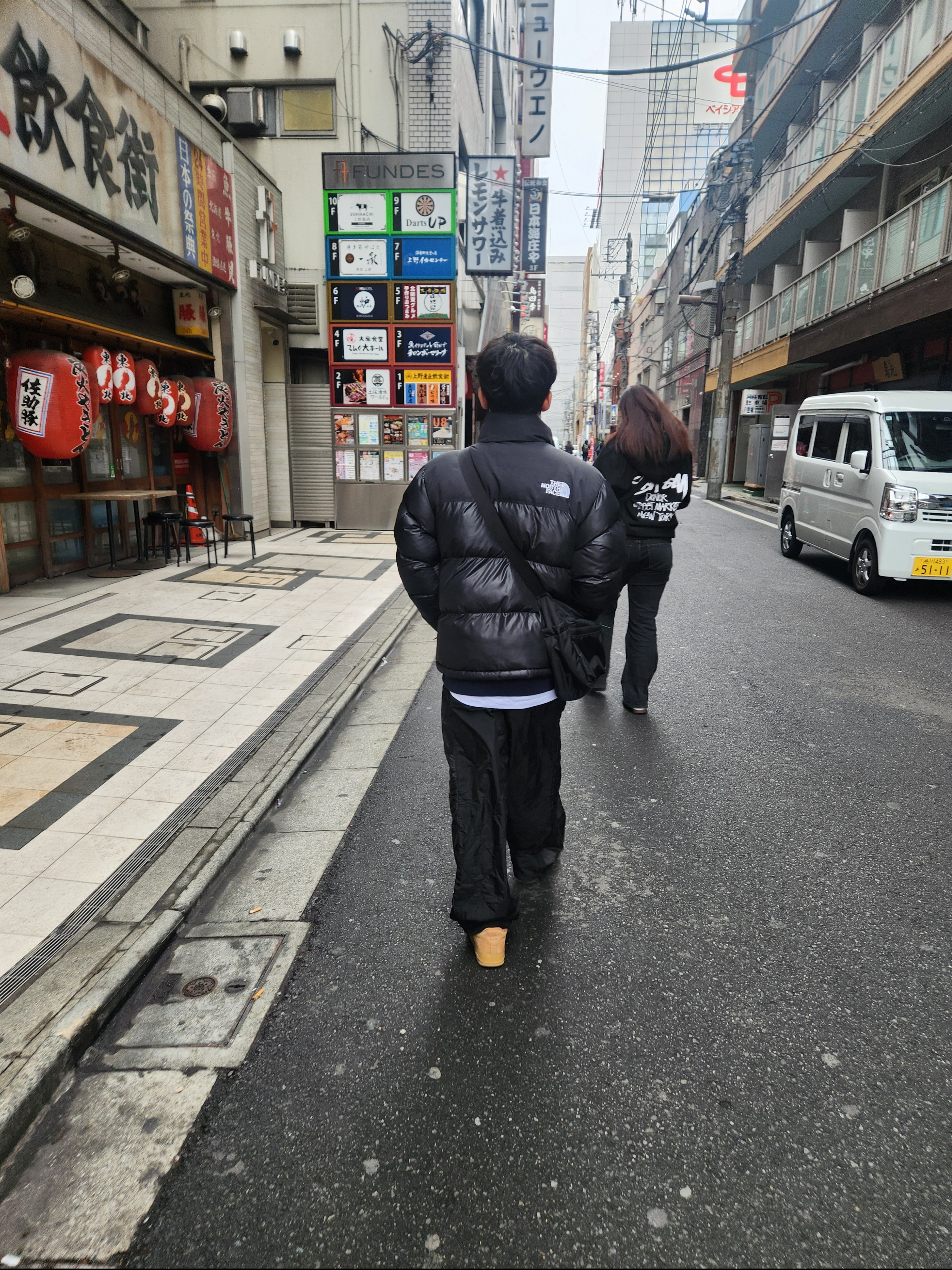The North Face On Ball Jacket Black, Nike Air Force 1 '07 WB Flax 착용 스타일 - 1