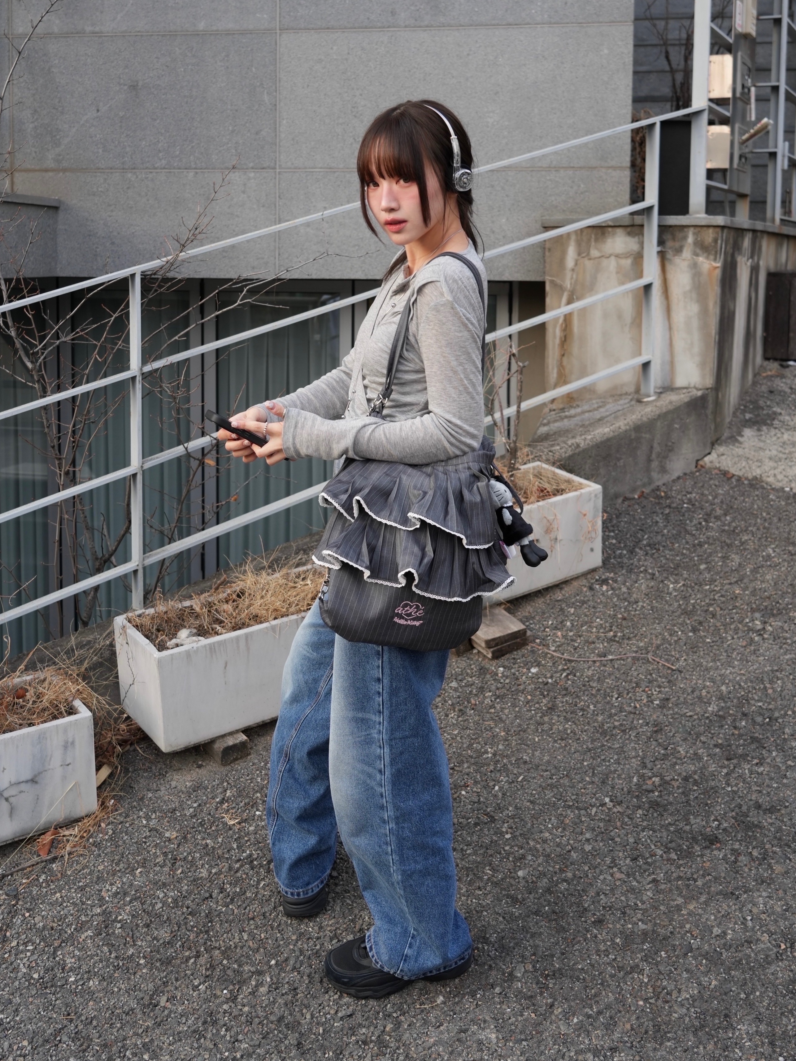 Sanrio Hello Kitty Black Angel Collection Style Up Mascot Dress Gray, MONDO Freestyle On Ear Headphone Transparent 착용 스타일 - 4