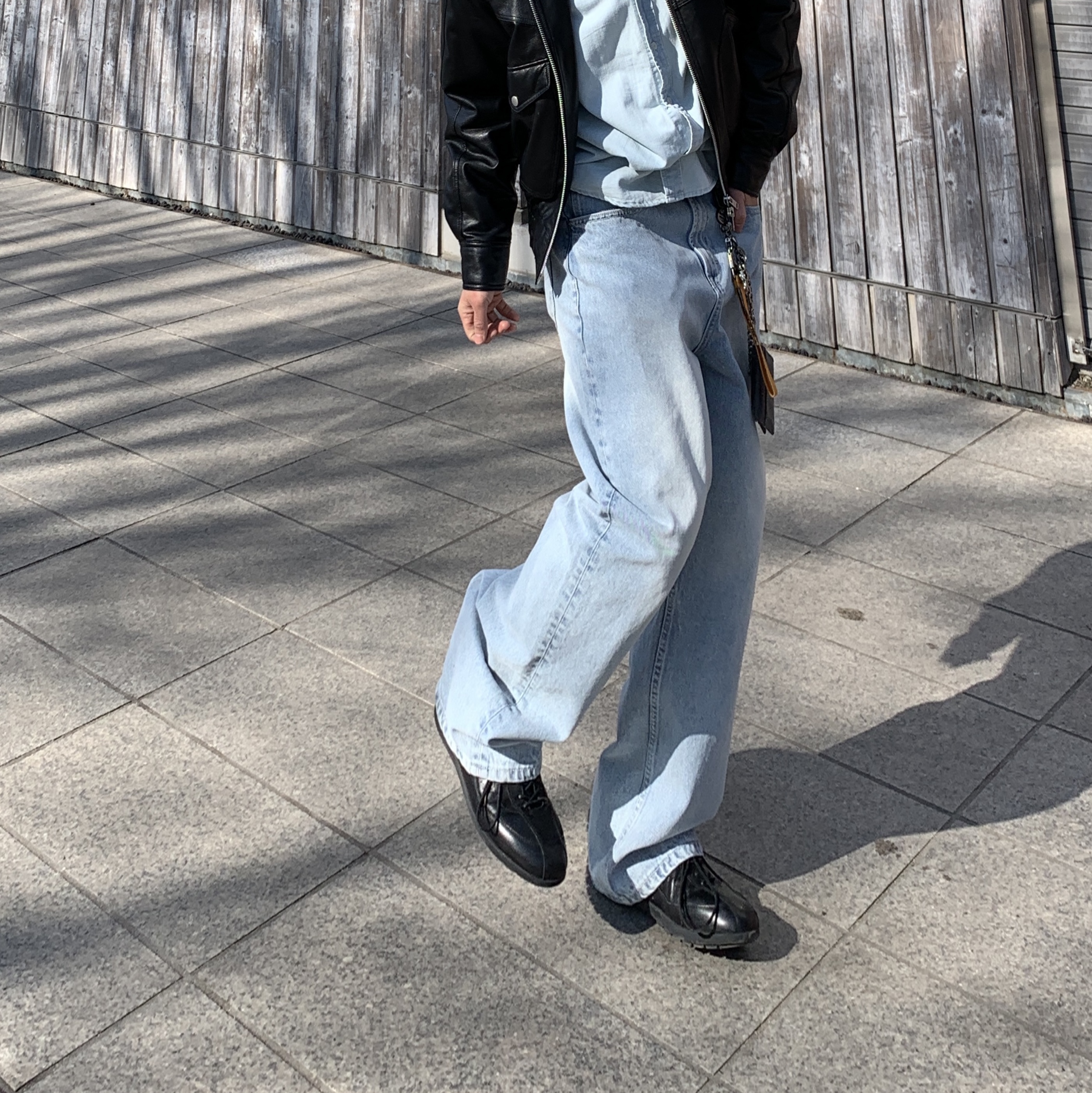 Vacant Archive Tate Crack Double Stud Belt White 착용 스타일 - 2