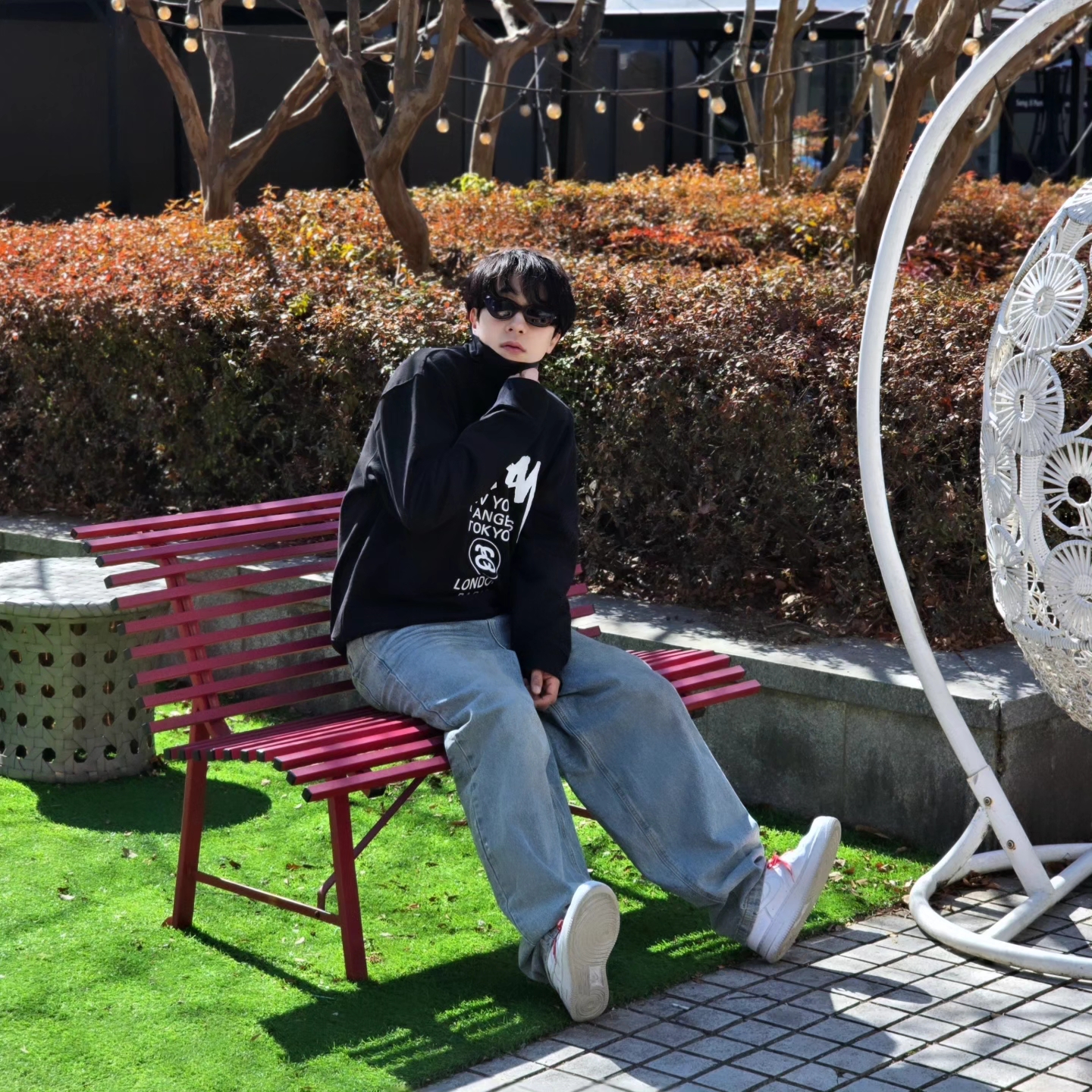 Stussy World Tour Crew Black 2023, Stussy World Tour Crew Black 2024 착용 스타일 - 3