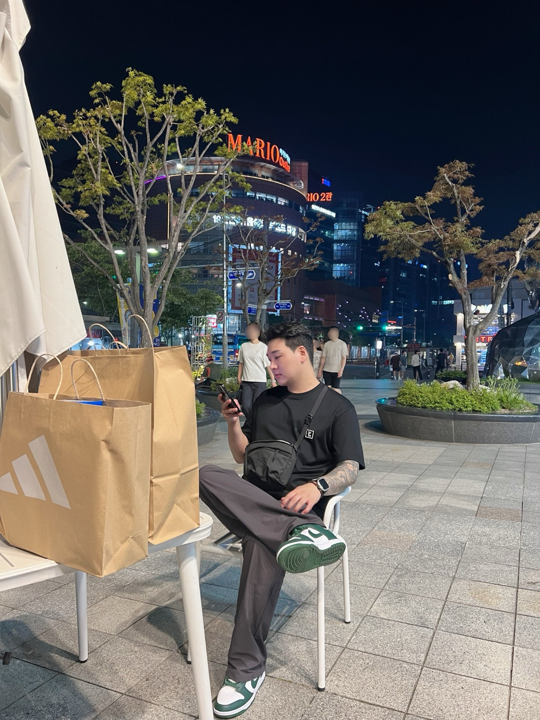 Wooyoungmi Cotton Back Logo T-Shirt Black - 24SS, Nike Dunk Low Retro Varsity Green 착용 스타일 - 4