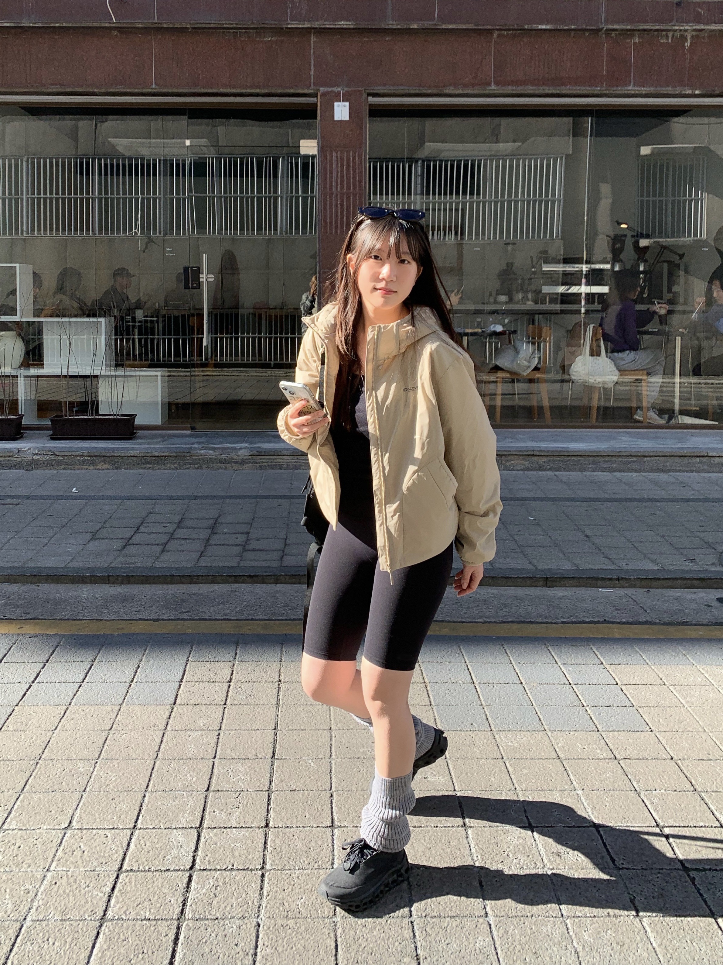 (W) On Running x Post Archive Faction (Paf) Cloudmonster 2 Black Magnet 착용 스타일