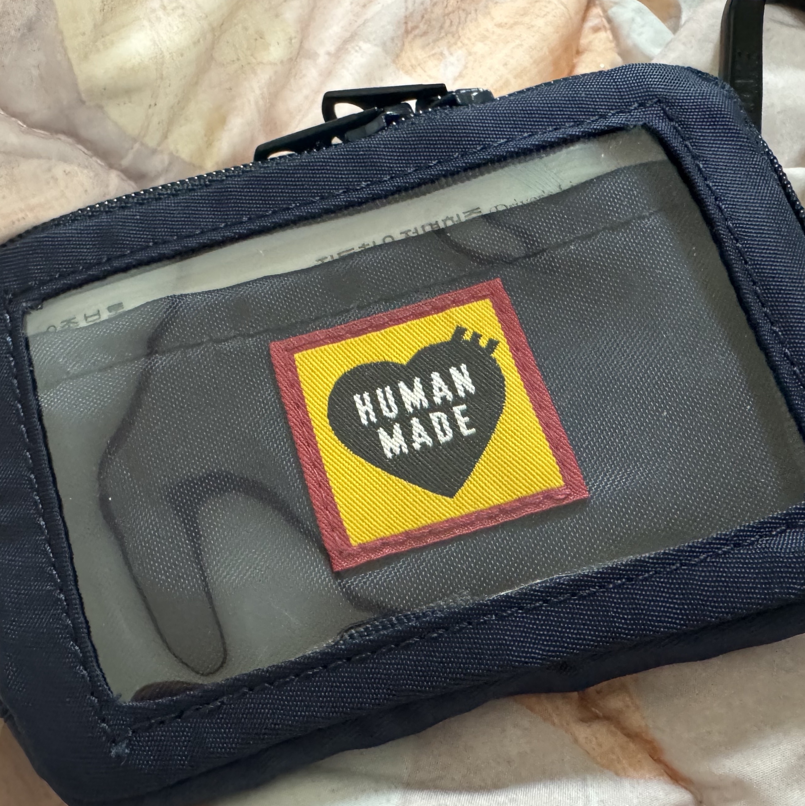 Human Made Military Card Case Navy 착용 스타일