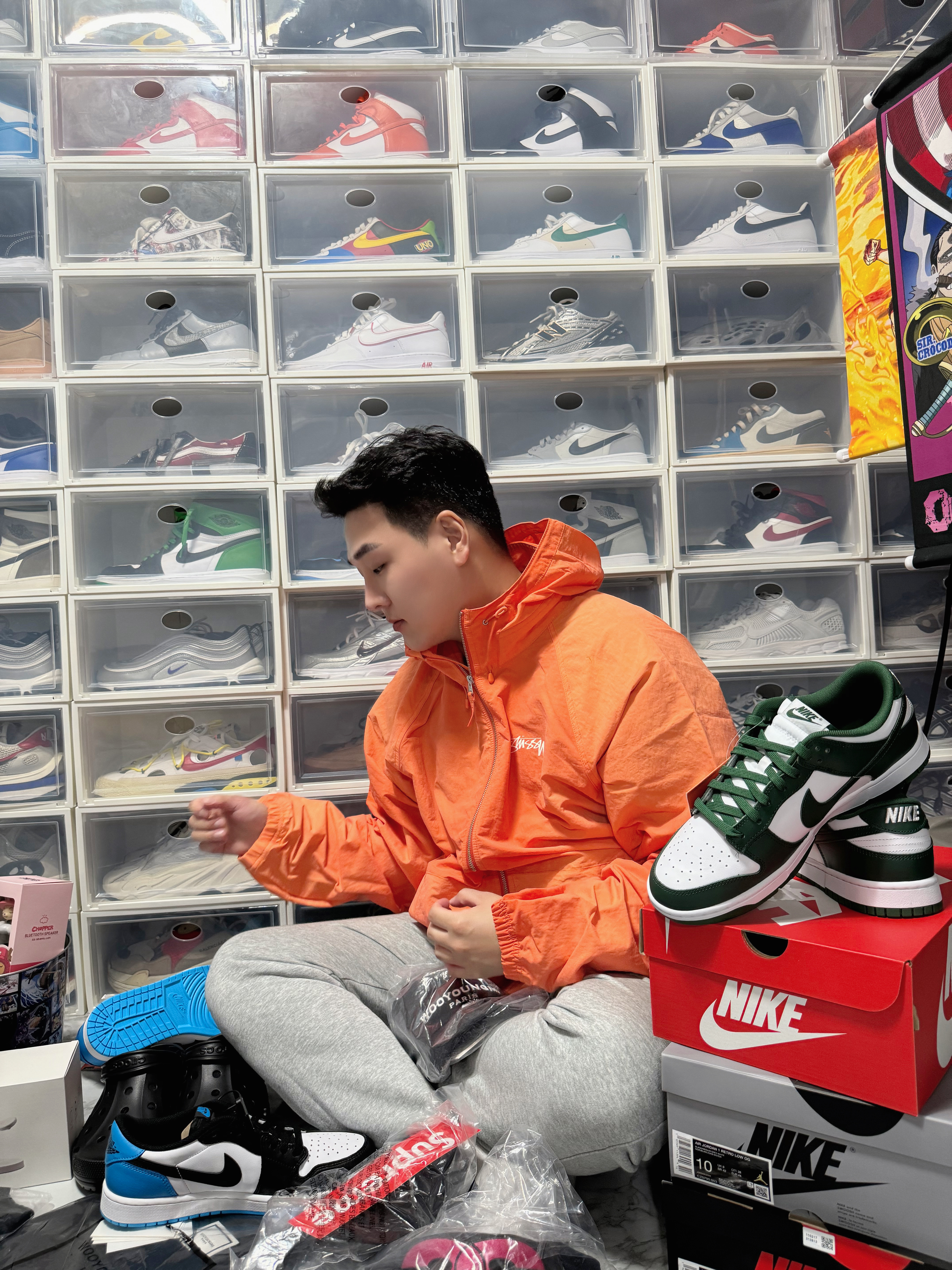 Stussy Beach Shell Wave Dye Cayenne, Nike Dunk Low Retro Varsity Green 착용 스타일 - 1