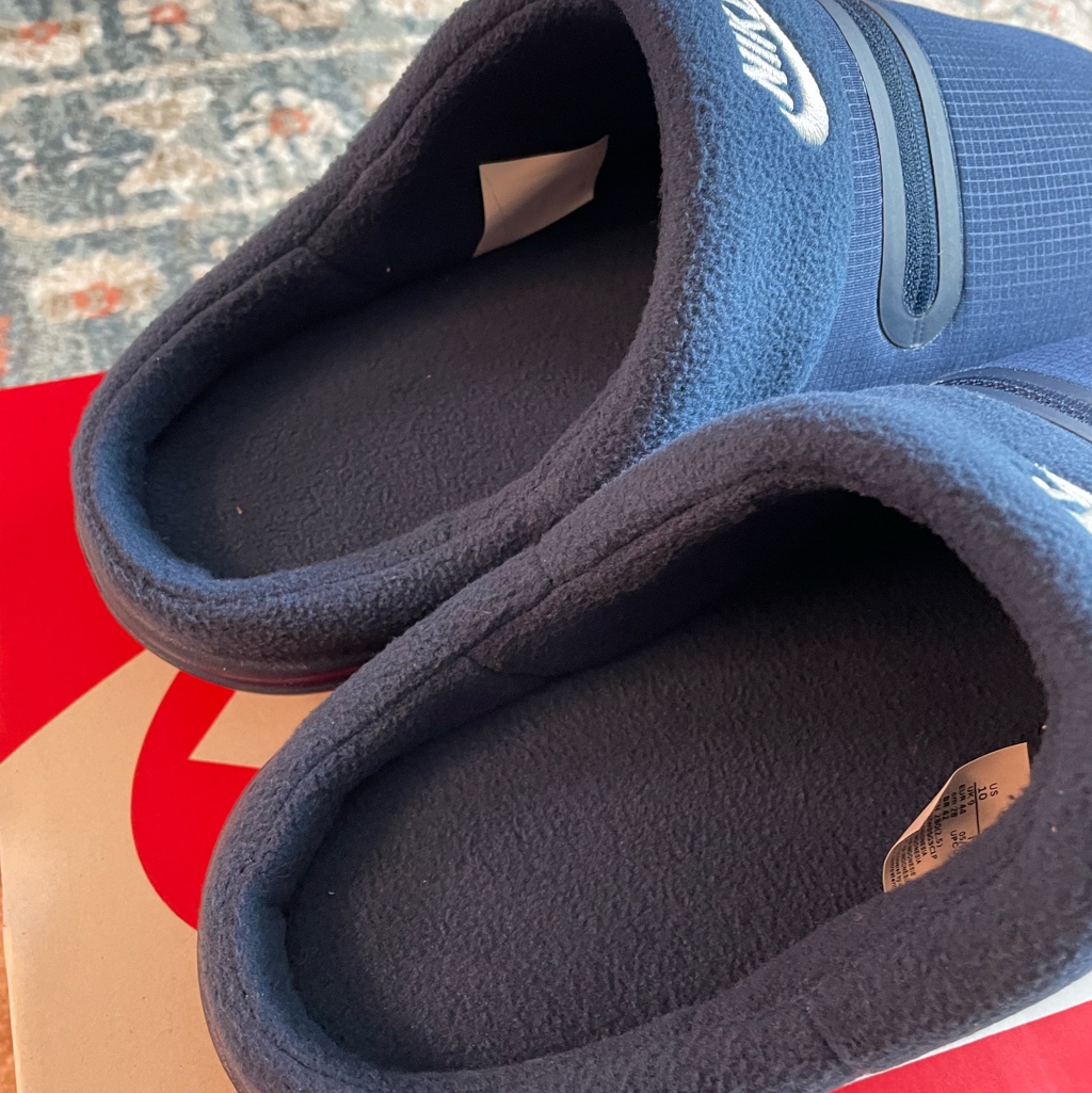Nike Burrow Slippers Midnight Navy Sail 착용 스타일 - 3