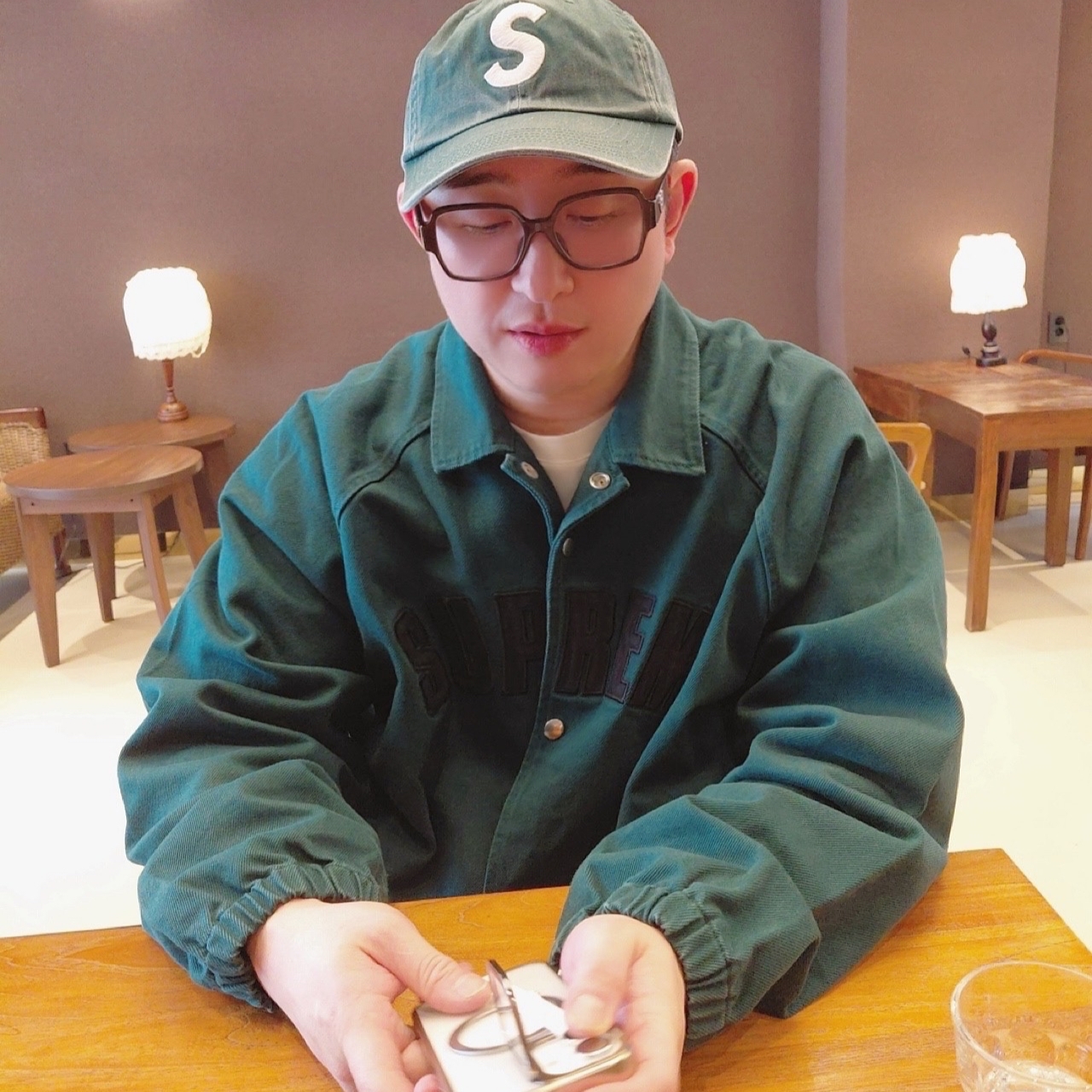 Supreme Arc Denim Coaches Jacket Green - 25SS, Adidas Gazelle Indoor Collegiate Green 착용 스타일 - 2