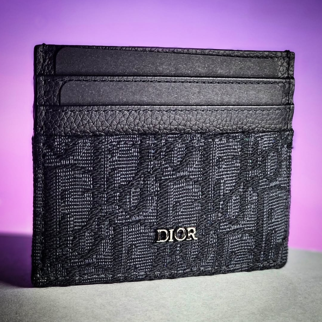 Dior Card Holder Black Dior Oblique Jacquard 착용 스타일 - 1