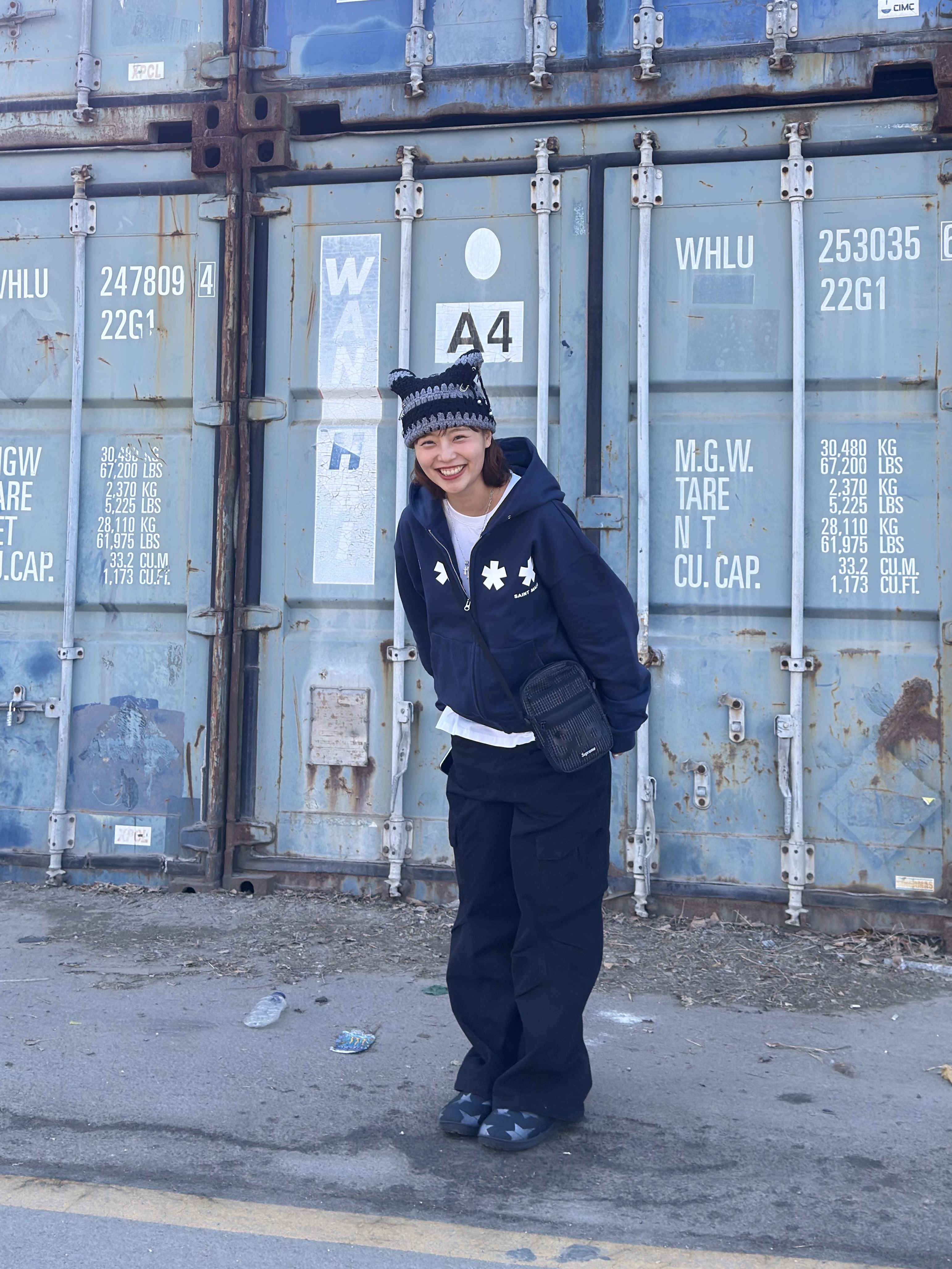 AMOU Square Star Hoodie Zip Up Navy, Subu Down Sandal Exclusive Star 착용 스타일 - 7