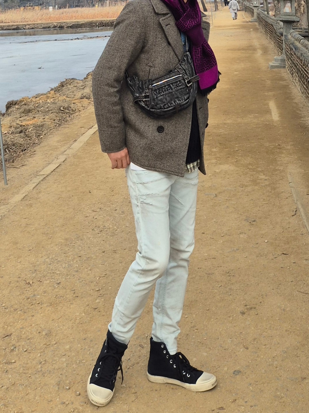 Zara x Andersson Bell Trompe L'oeil Printed Shirt Yellow, Balenciaga Paris High Top Sneakers Black 착용 스타일 - 5