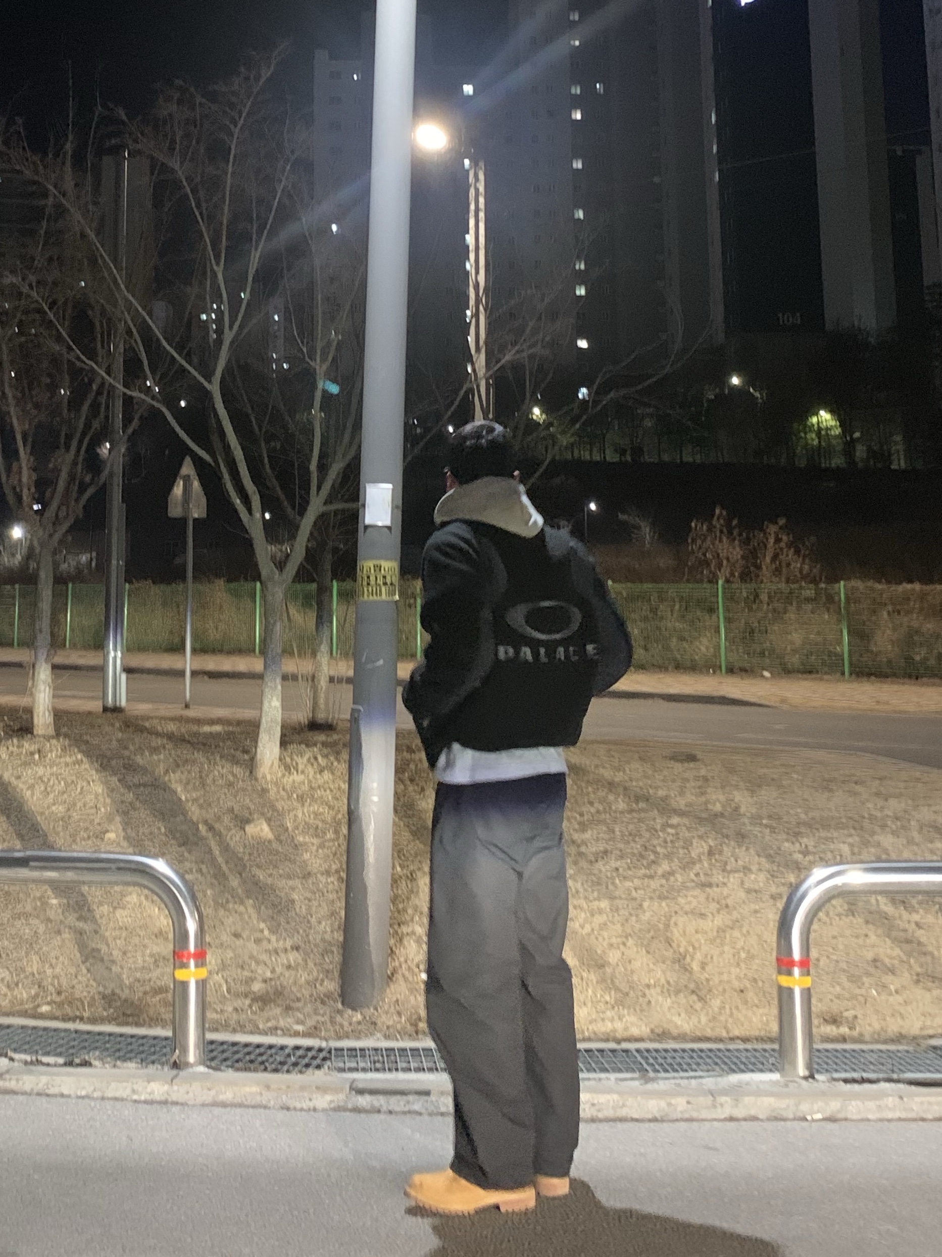 Palace x Oakley Fleece Black - 24FW, Timberland Premium 6 inch Waterproof Boot Wheat Nubuck - Wide 착용 스타일