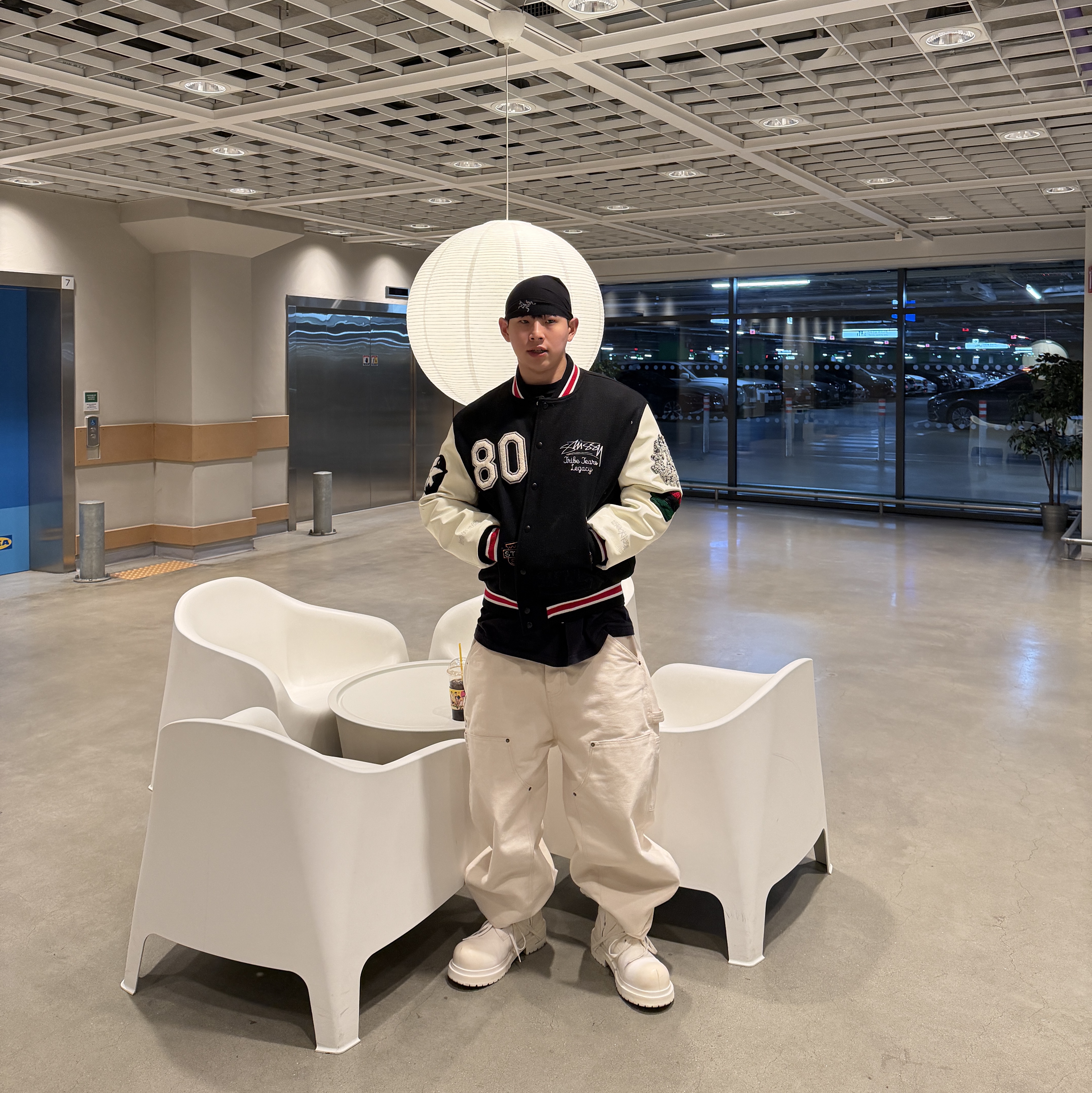 Stussy x Our Legacy x Denim Tears TTL Varsity Jacket Black 착용 스타일 - 5