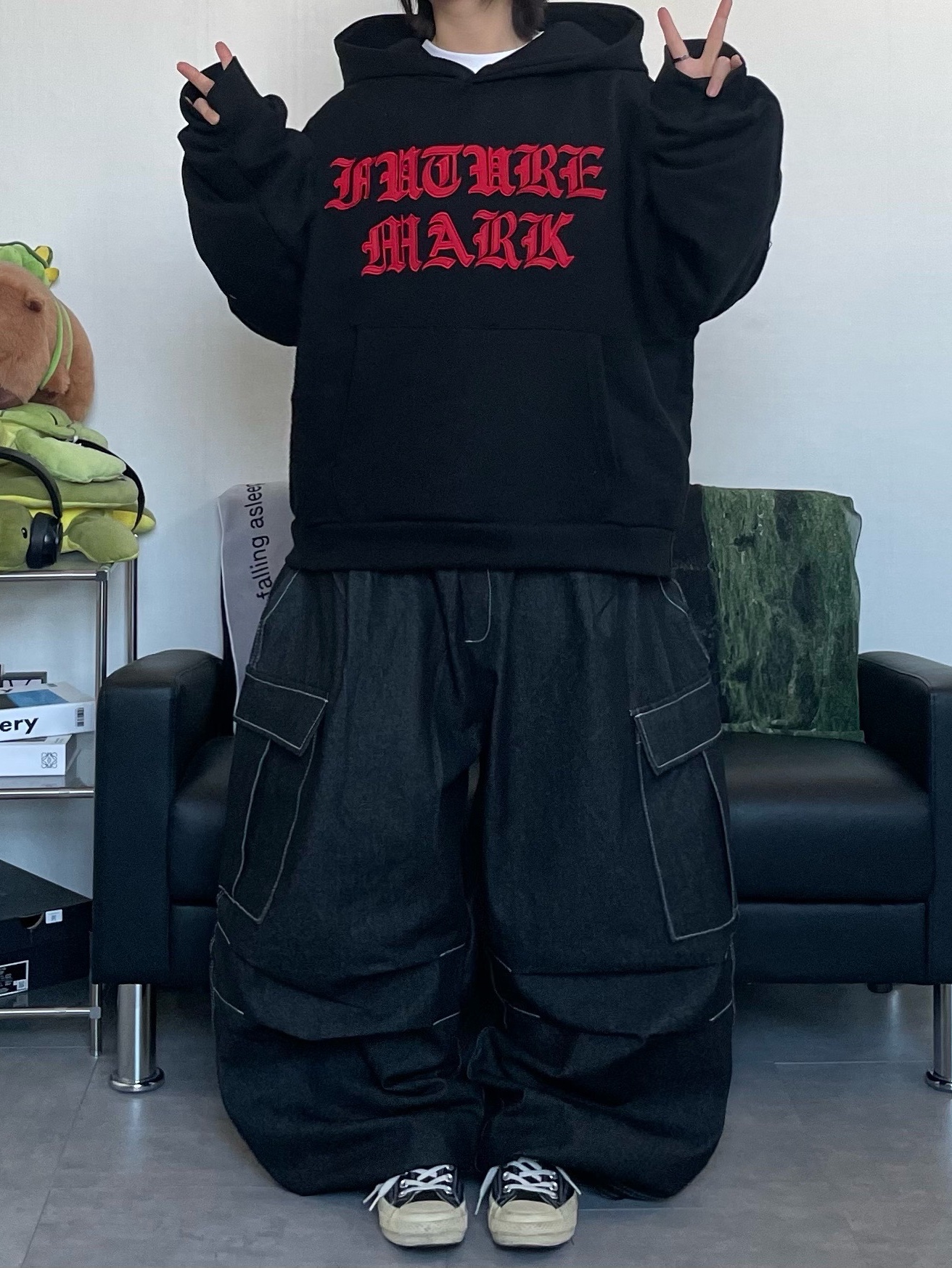 Converse x Play Comme des Garcons Chuck 70 Ox Black 착용 스타일 - 8