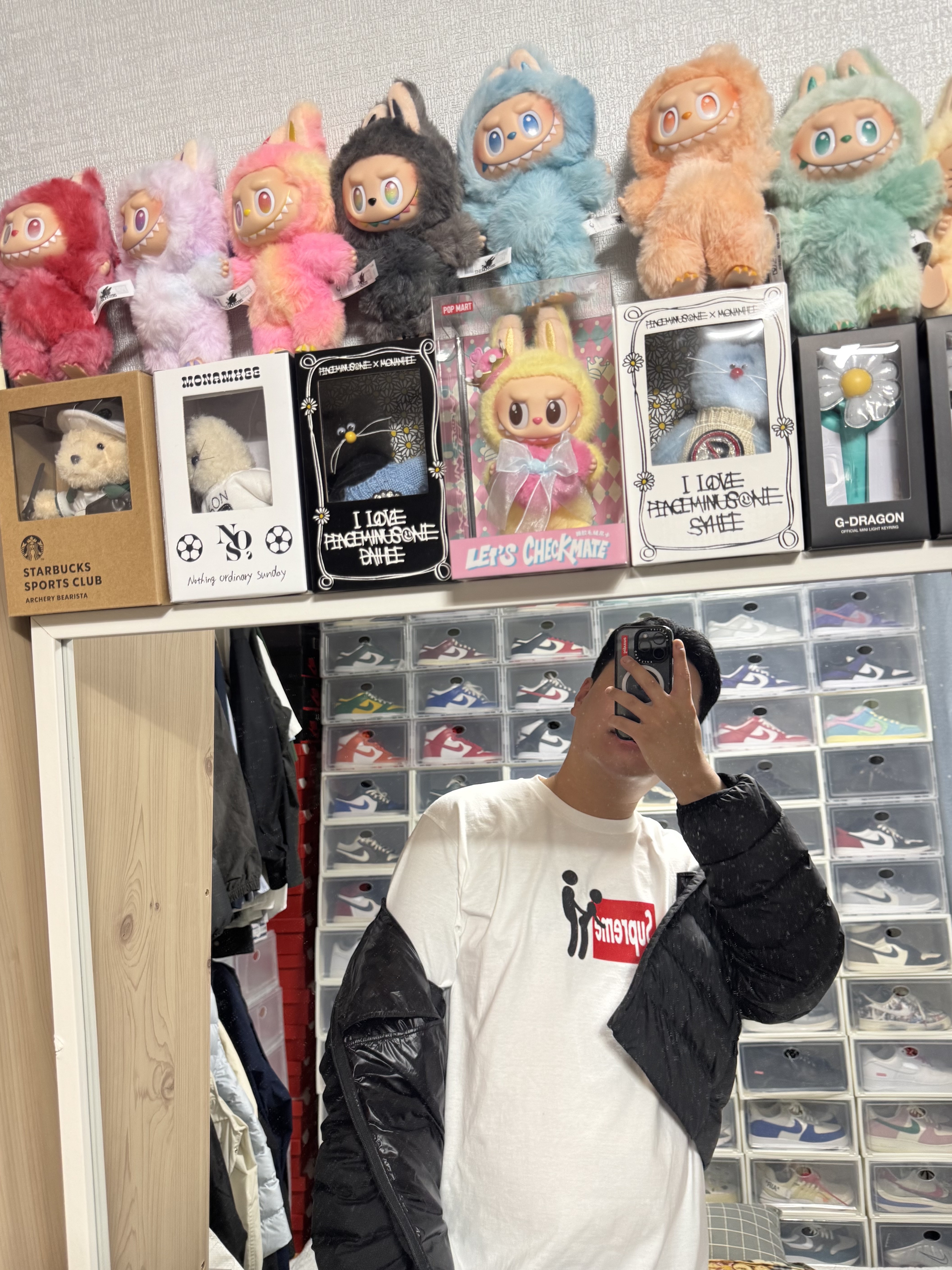 Supreme Pinline T-Shirt Black - 24SS, Supreme Stick T-Shirt White - 25FW 착용 스타일 - 3