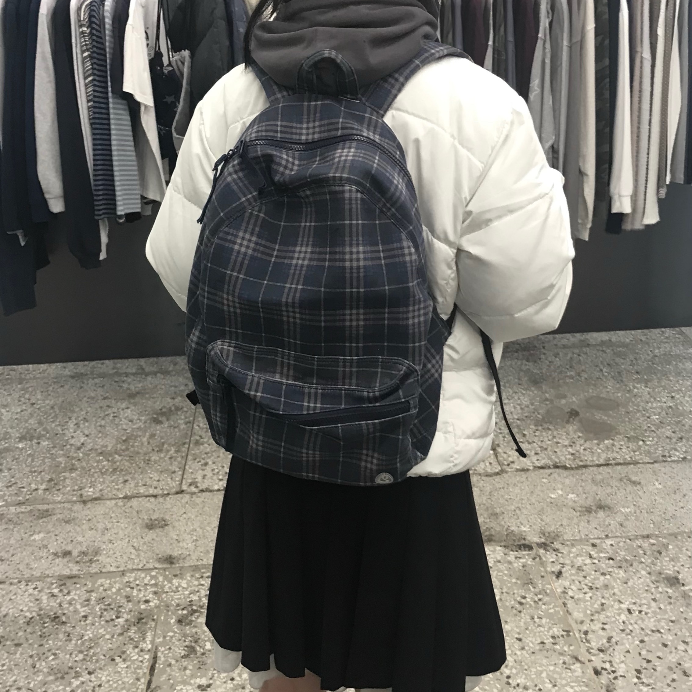 코이세이오 청키 스웻 체크 백팩 네이비 | COYSEIO | KREAM
