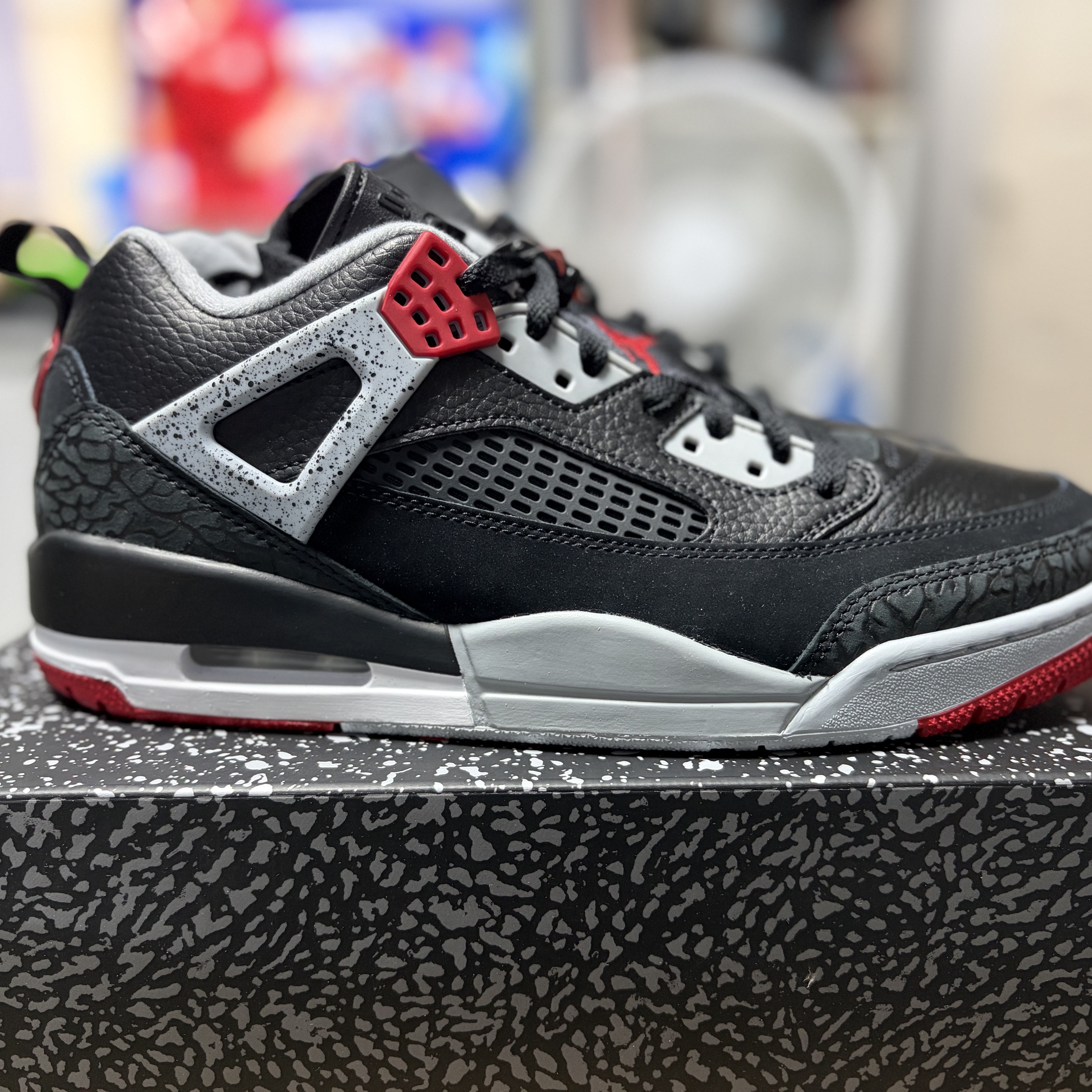 Jordan Spizike Low Black Wolf Grey 착용 스타일 - 3