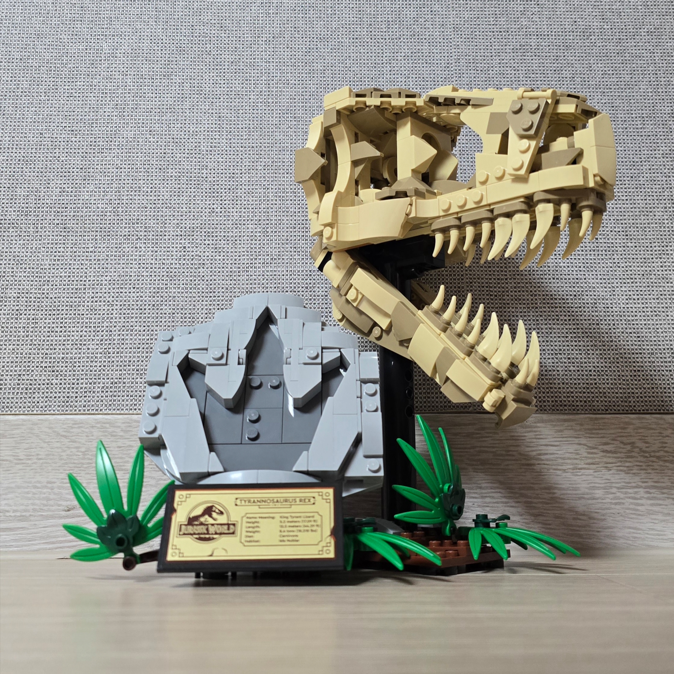 Lego Jurassic World Dinosaur Fossils: T-rex Skull 착용 스타일